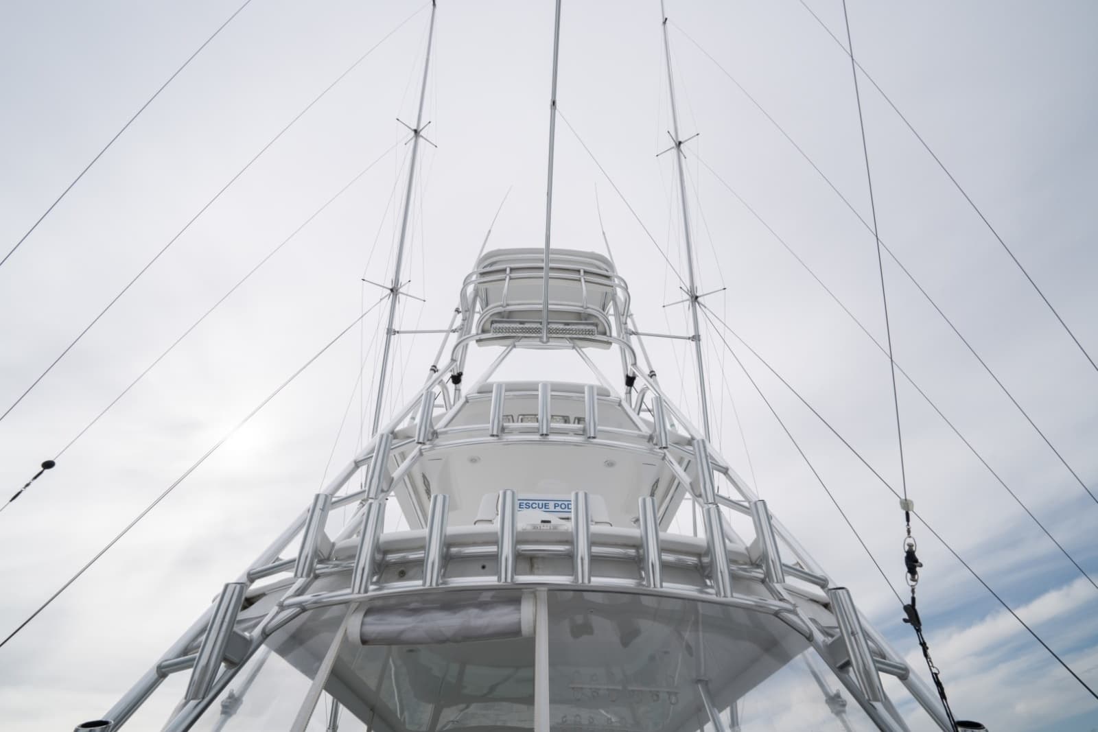 2011 Contender 40 Express - Photo 29