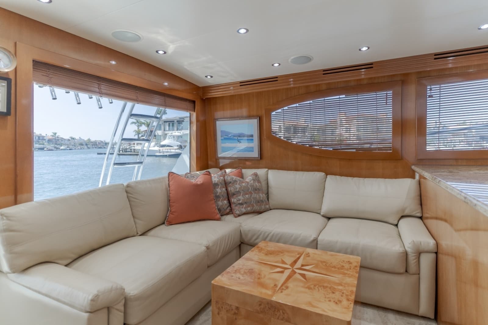 2003 Hatteras 54 Convertible - Photo 6