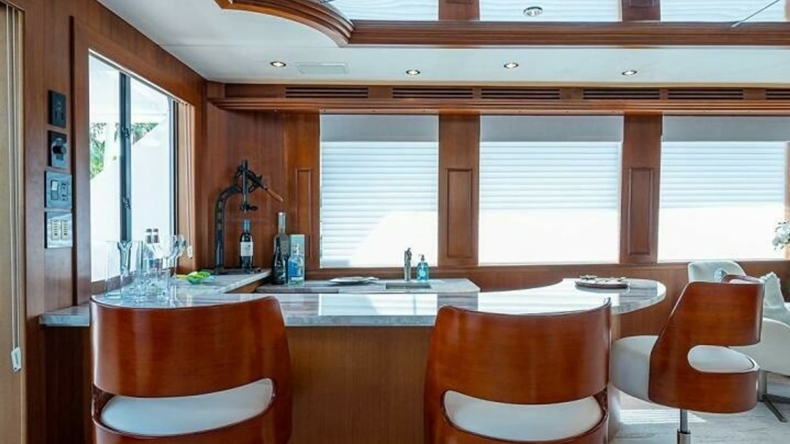 2003 Hatteras Raised Pilothouse - Photo 7
