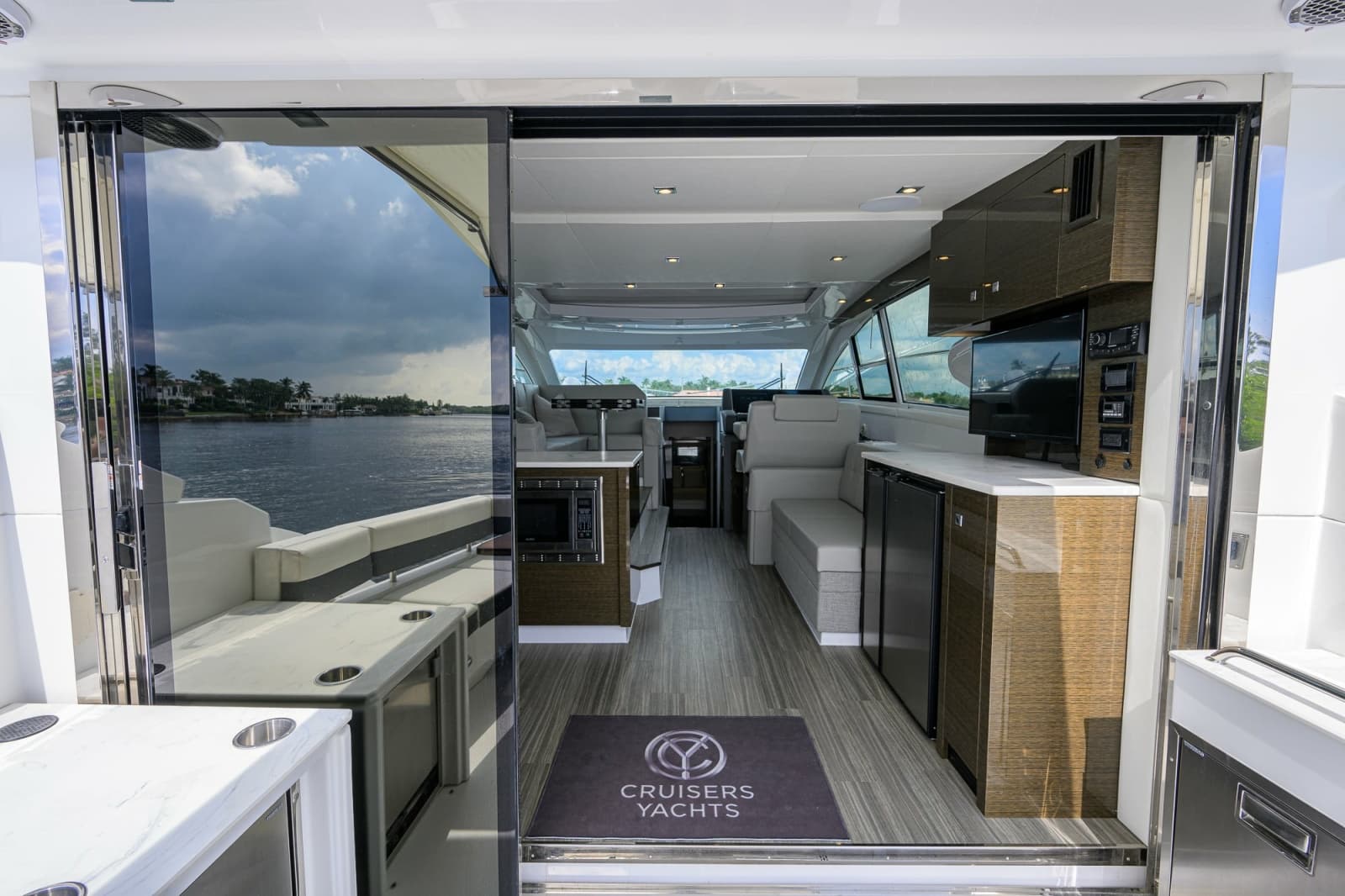 2020 Cruisers 46 Cantius - Photo 3