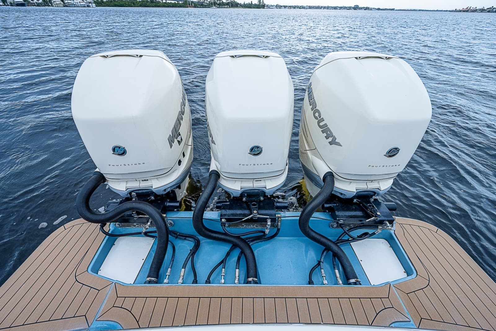 2018 Scout 355 LXF - Photo 52