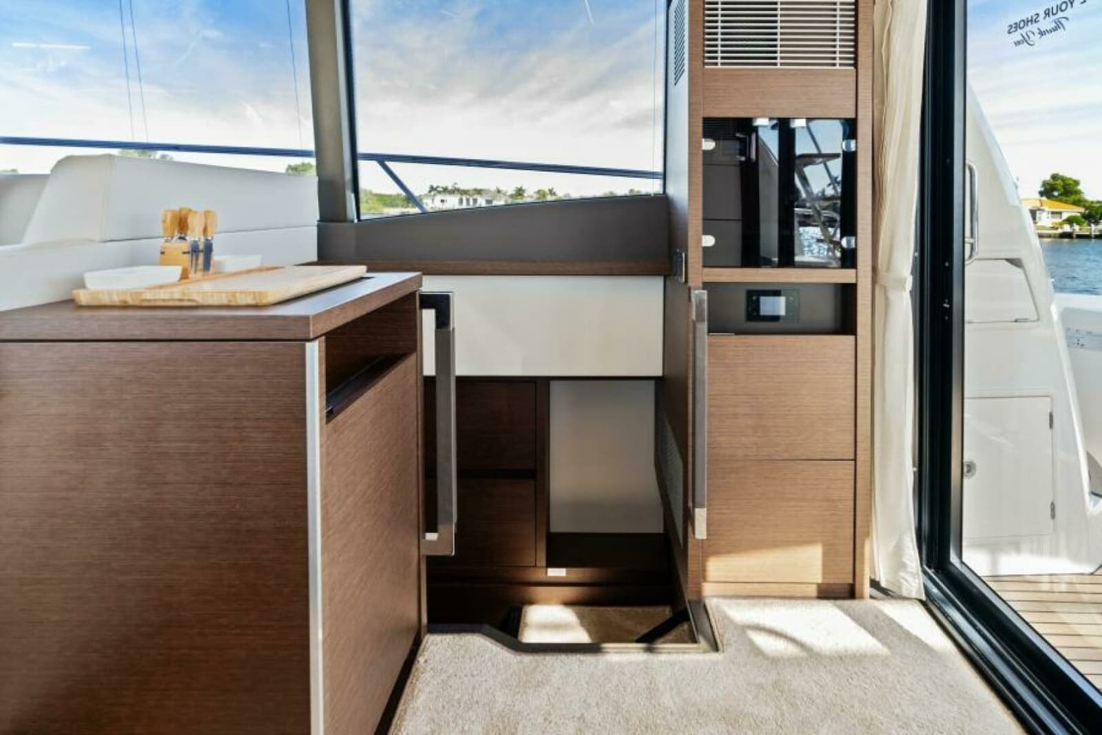 2020 Prestige 520 Flybridge - Photo 21