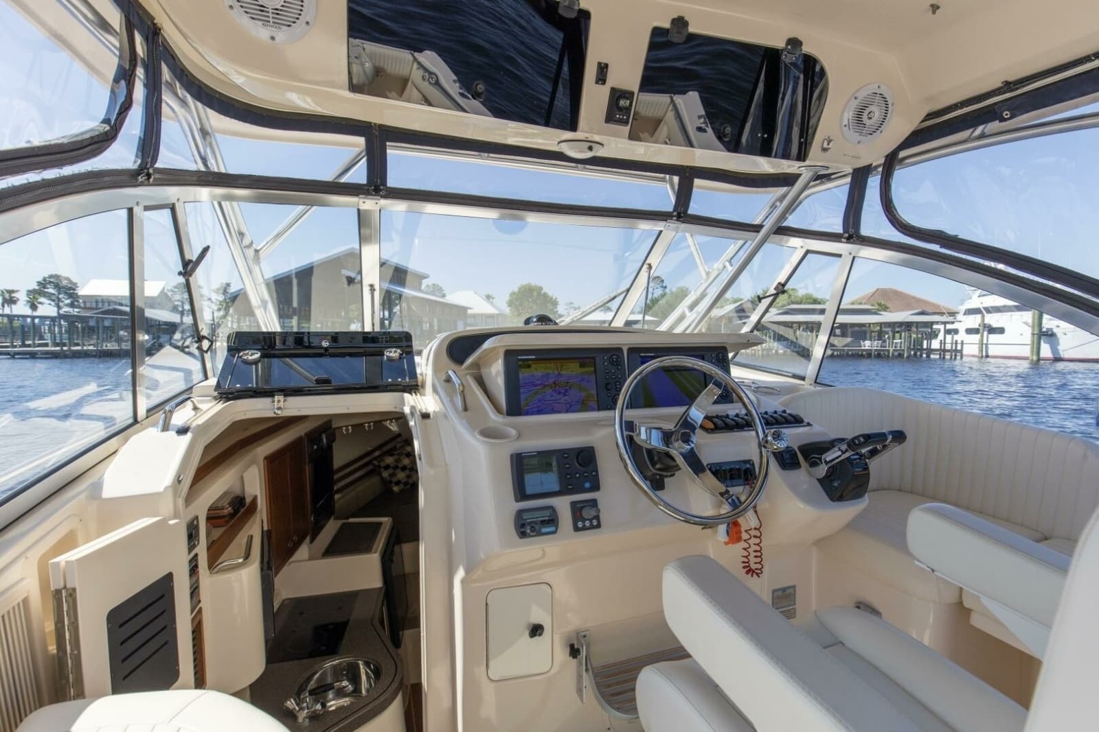 2009 Grady-White 330 Express - Photo 3