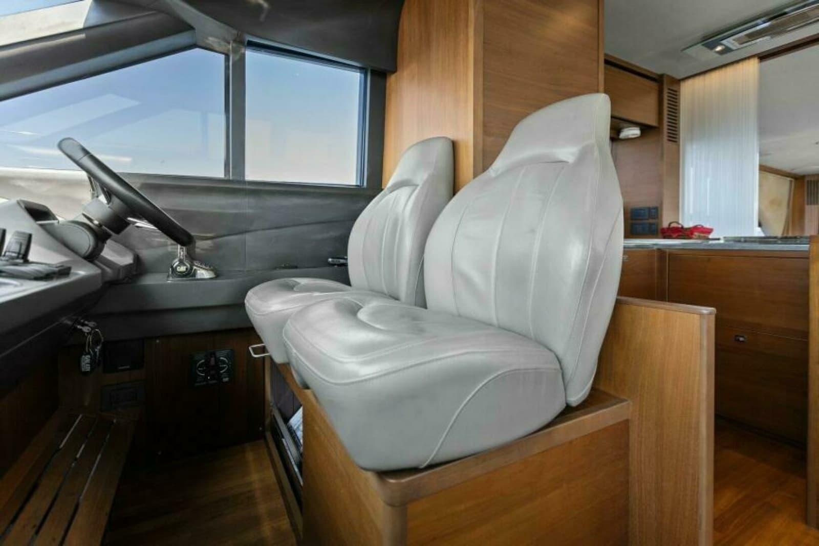 2016 Princess 60 Flybridge - Photo 28