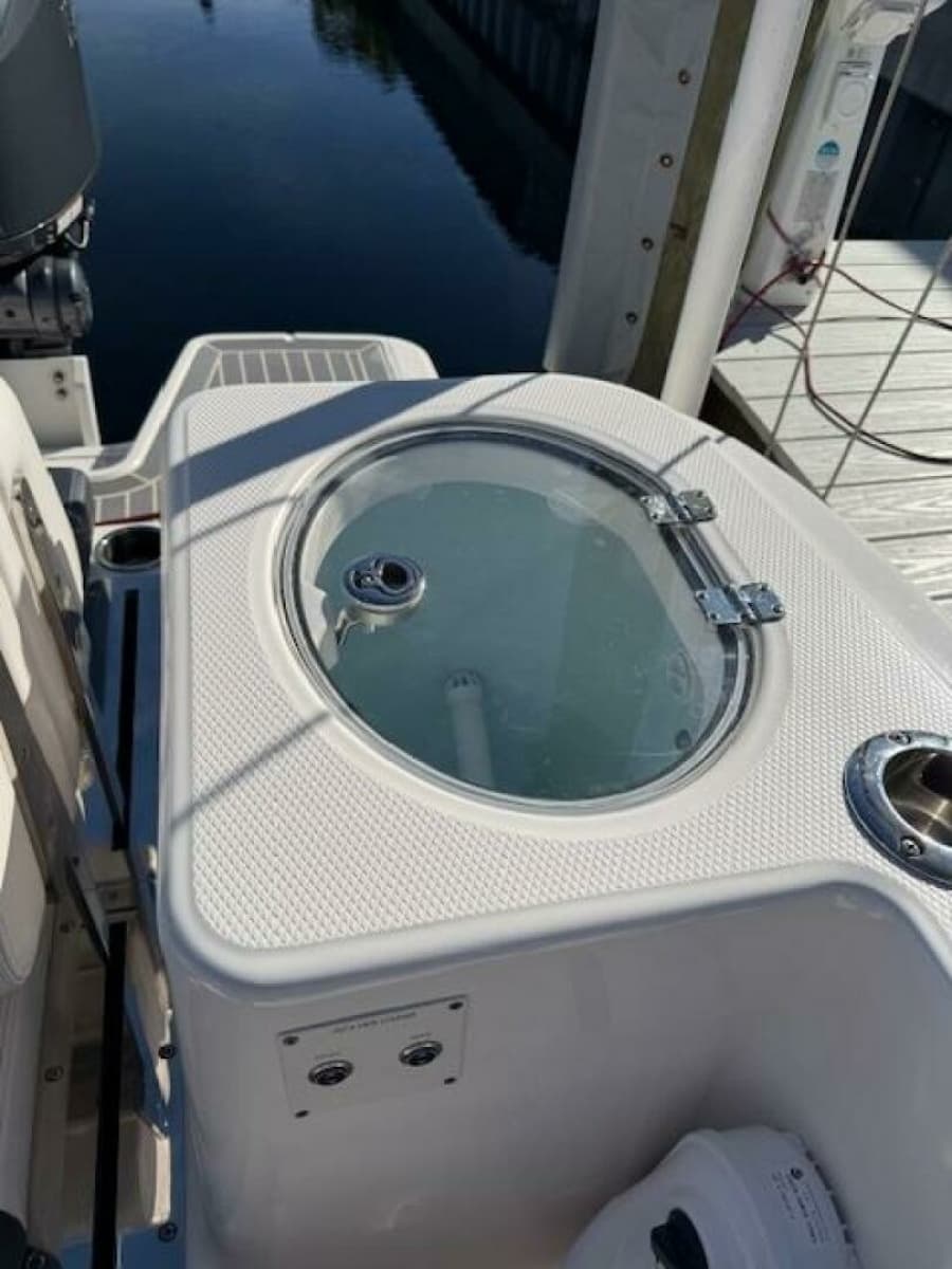 2021 Robalo R317 - Photo 15