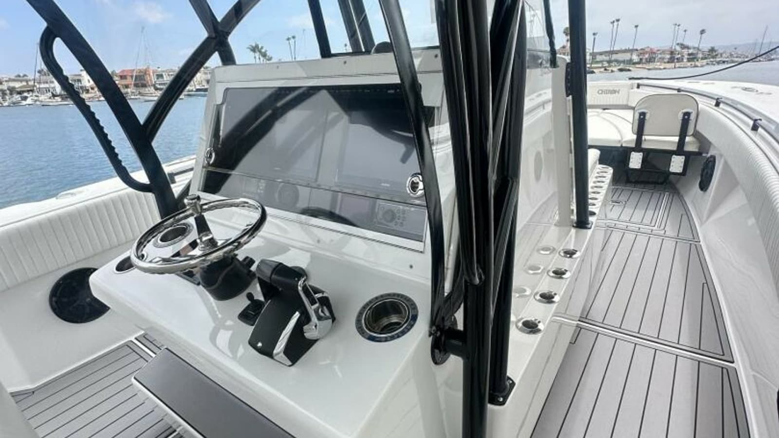 2019 SeaHunter 39 Center Console - Photo 13