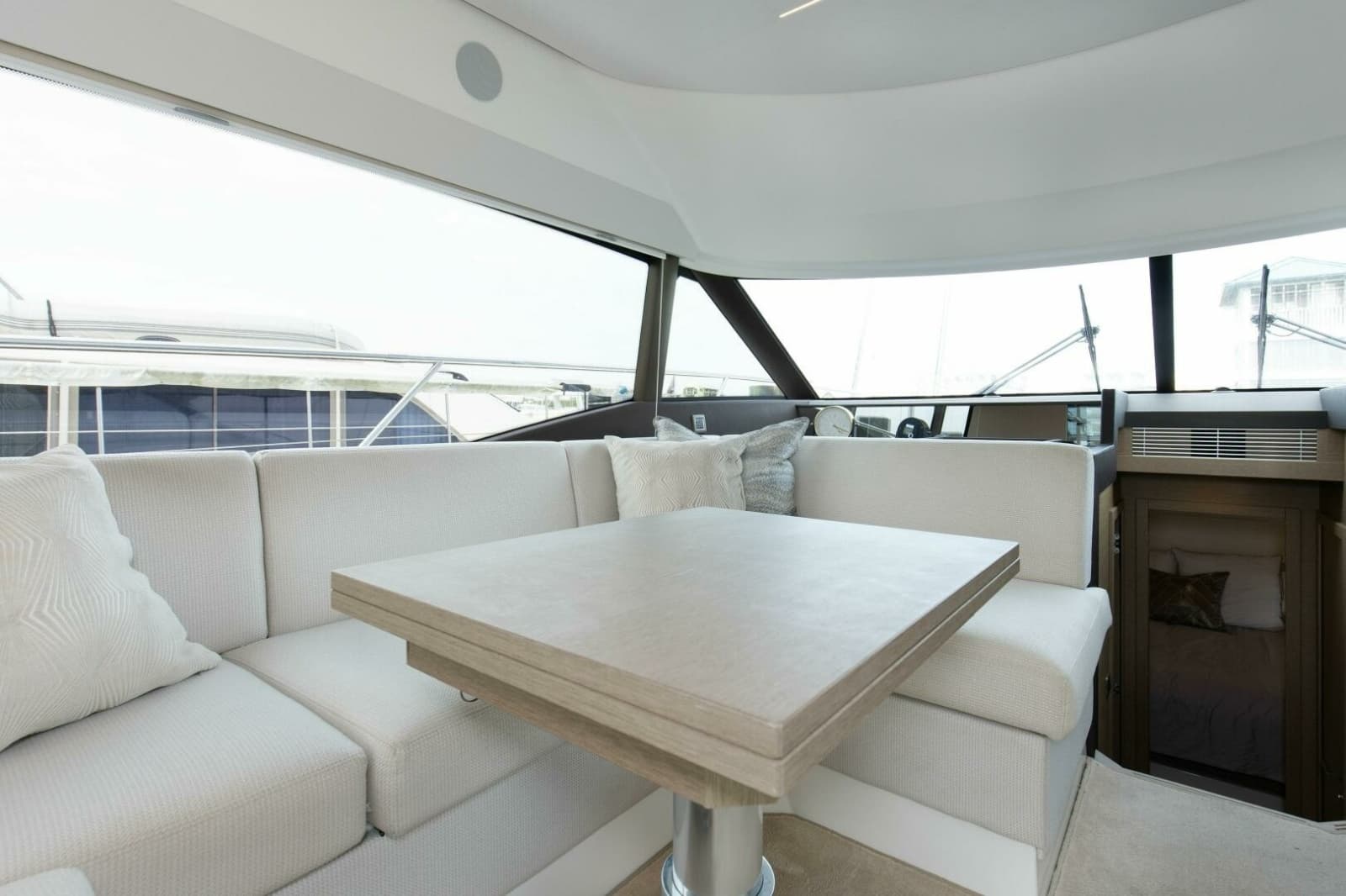 2023 Prestige 460 Flybridge - Photo 33