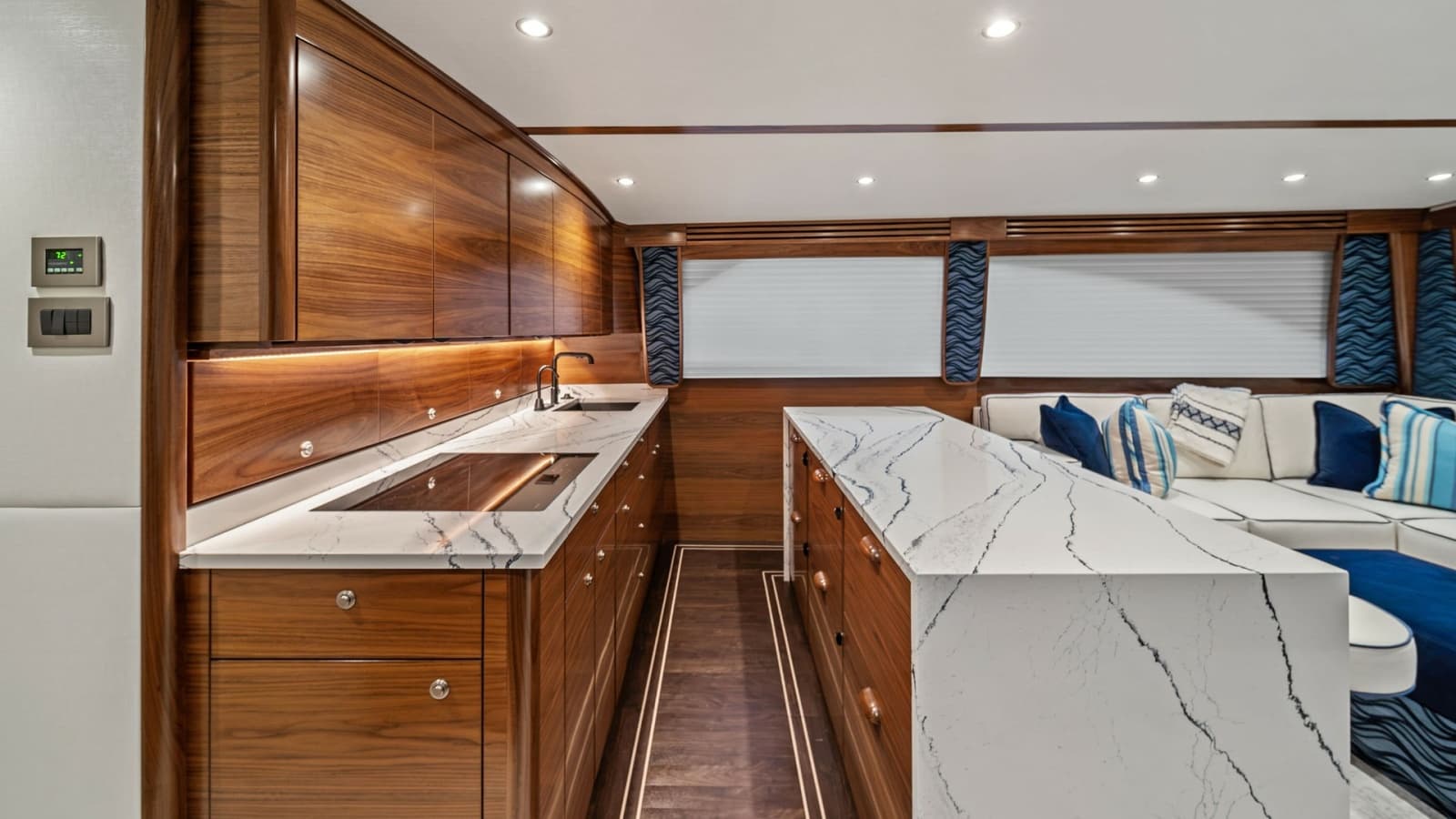 2024 Viking 64 Convertible - Photo 30