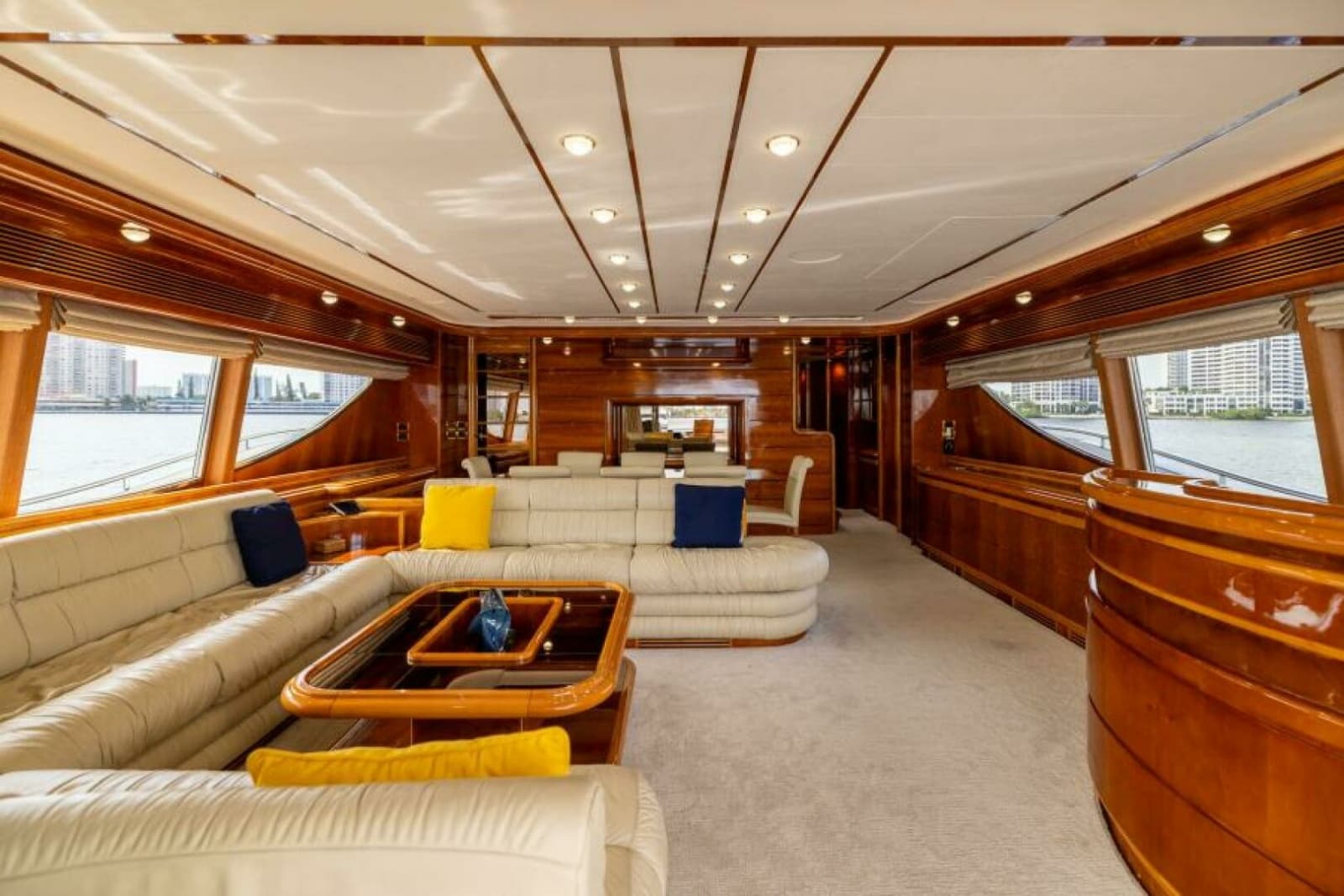 2001 Ferretti Yachts 94 Raised Pilothouse - Photo 2