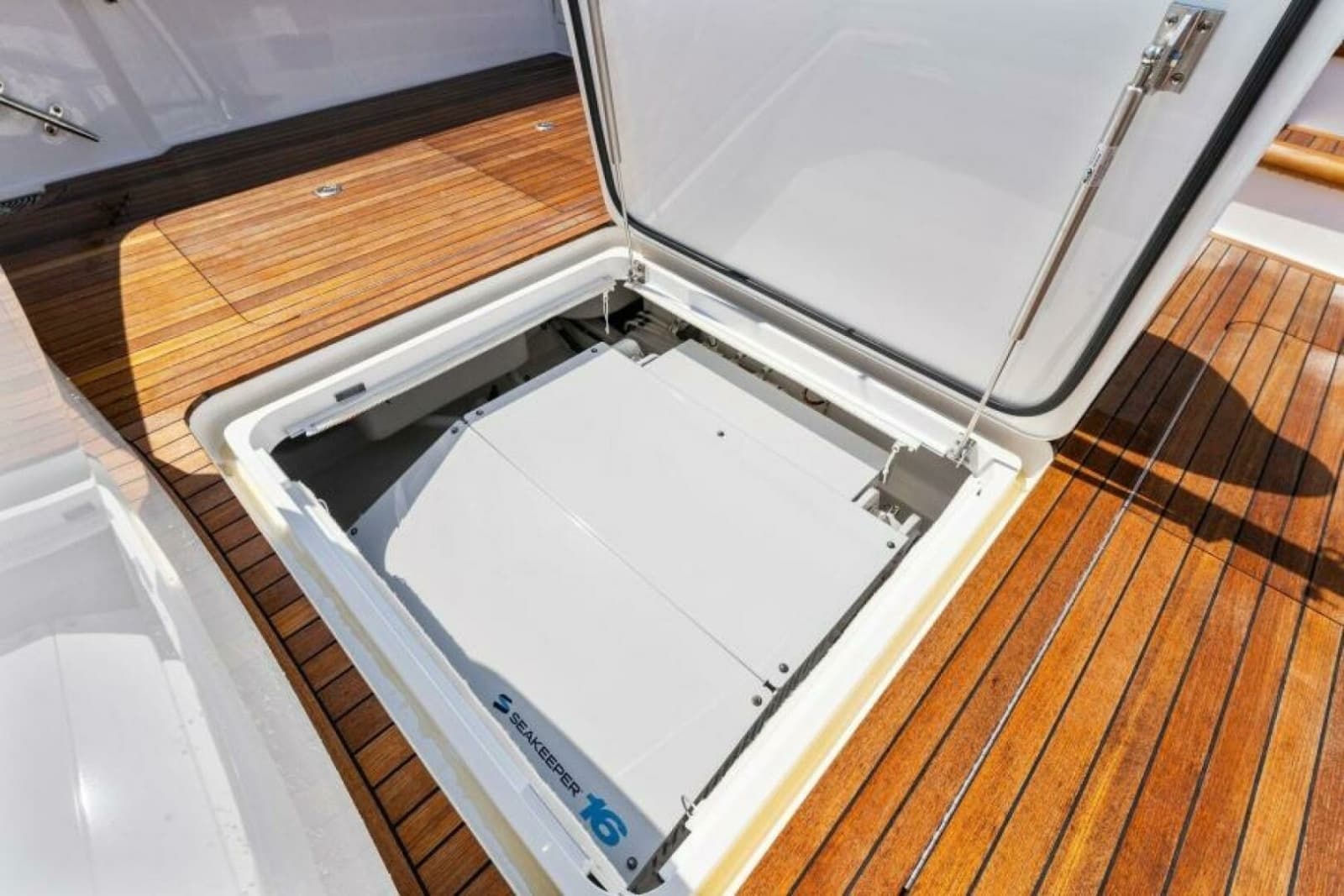 2021 Viking 54 Convertible - Photo 69