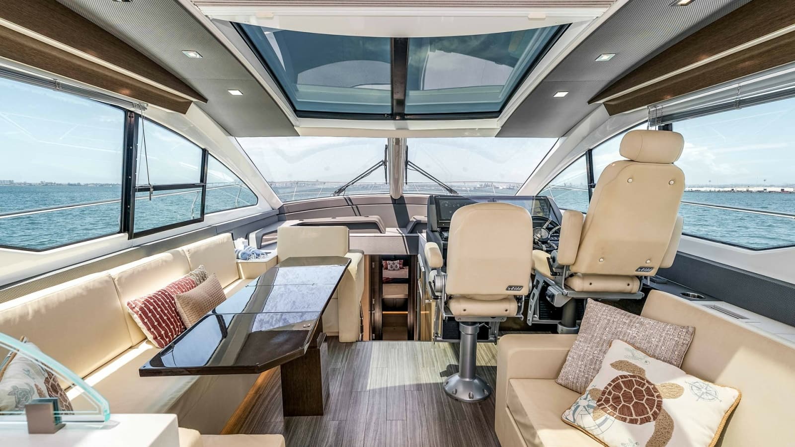 2017 Cruisers 60 Cantius  - Photo 7