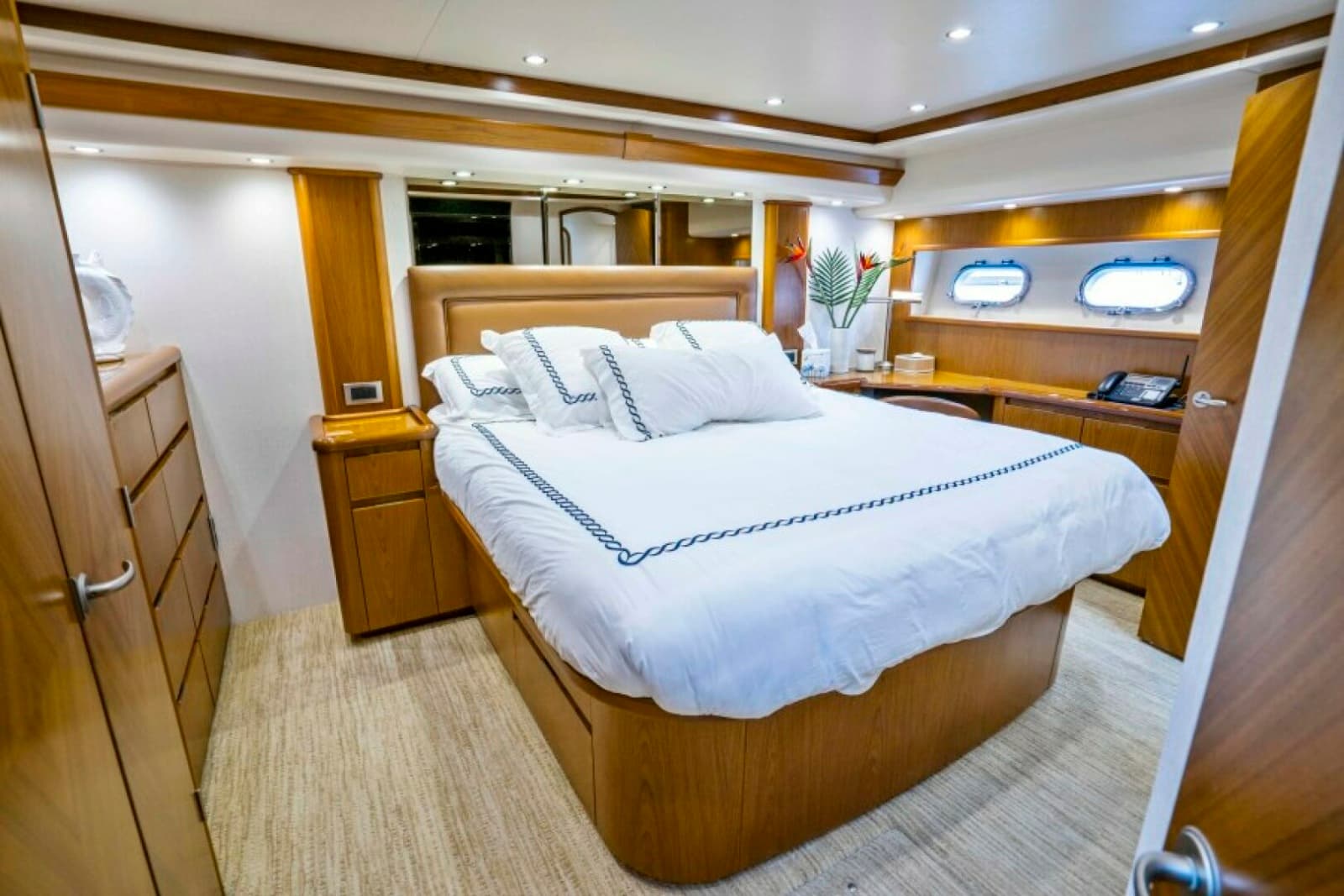 2011 Viking 70 Enclosed Bridge - Photo 25