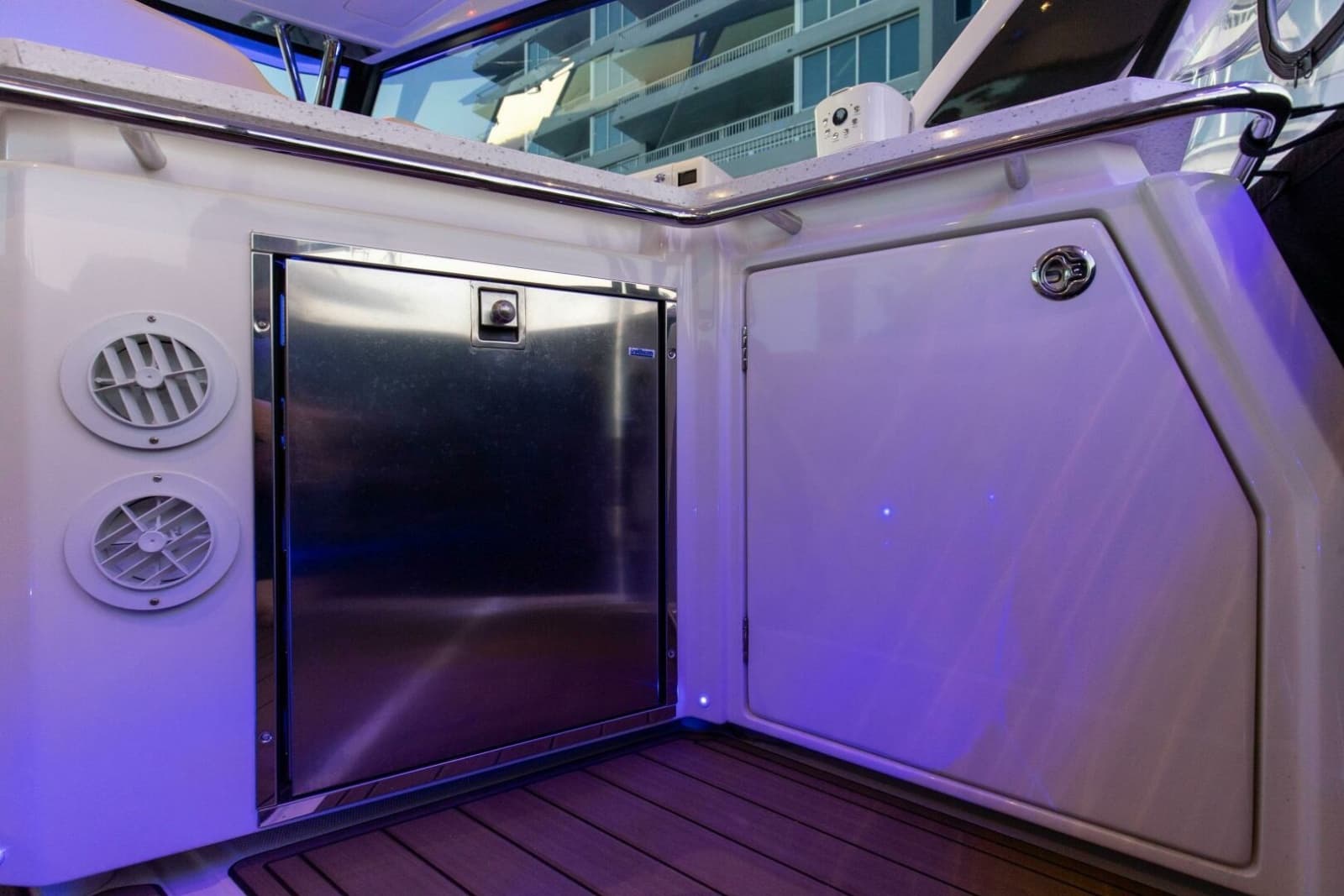 2018 Aquila 36 Power Cat - Photo 7