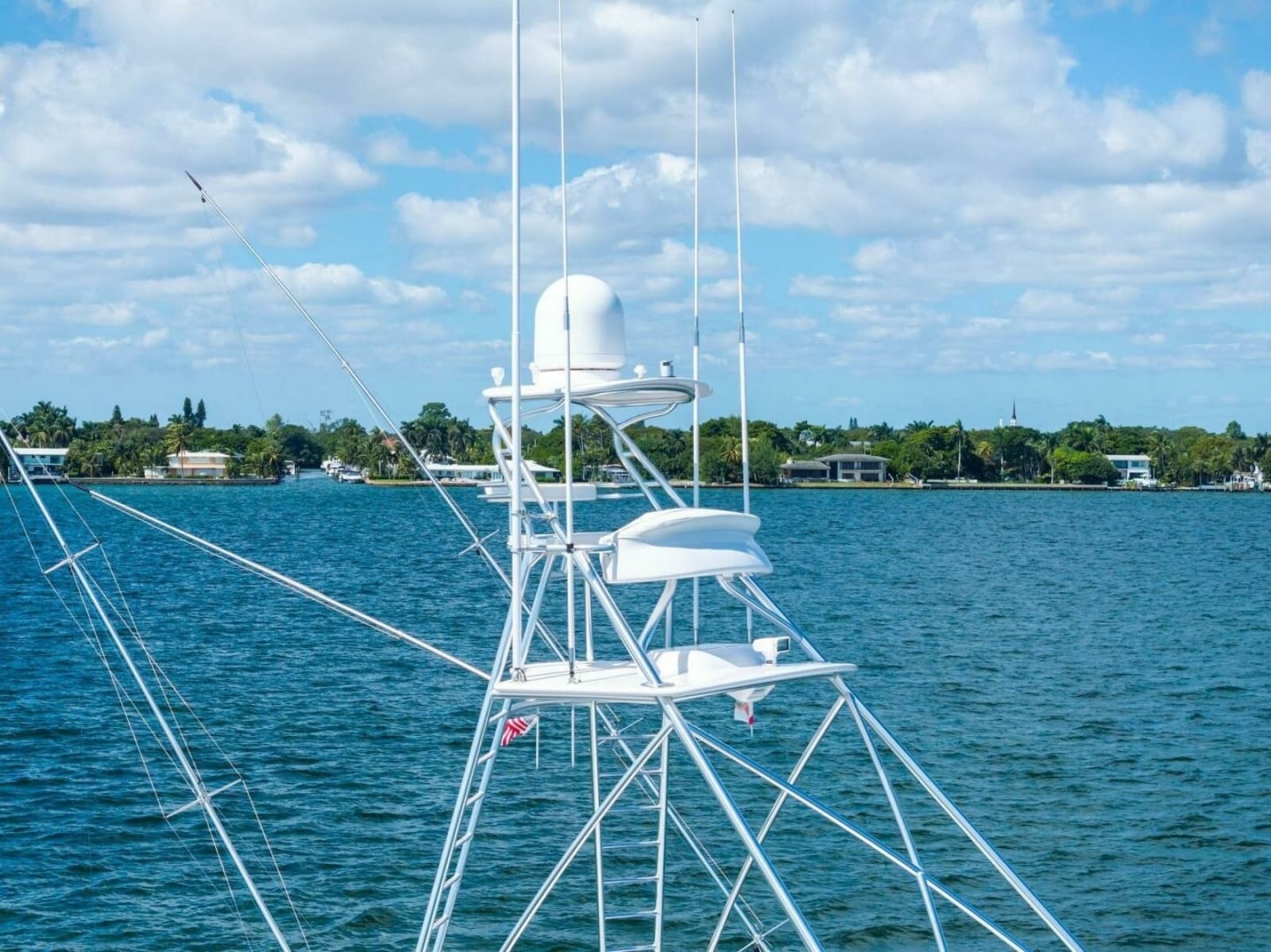 2012 Viking 82 Convertible - Photo 241