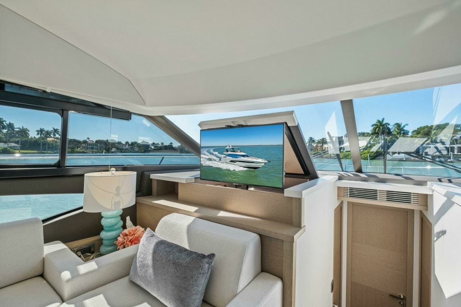 2022 Prestige 520 Flybridge - Photo 26