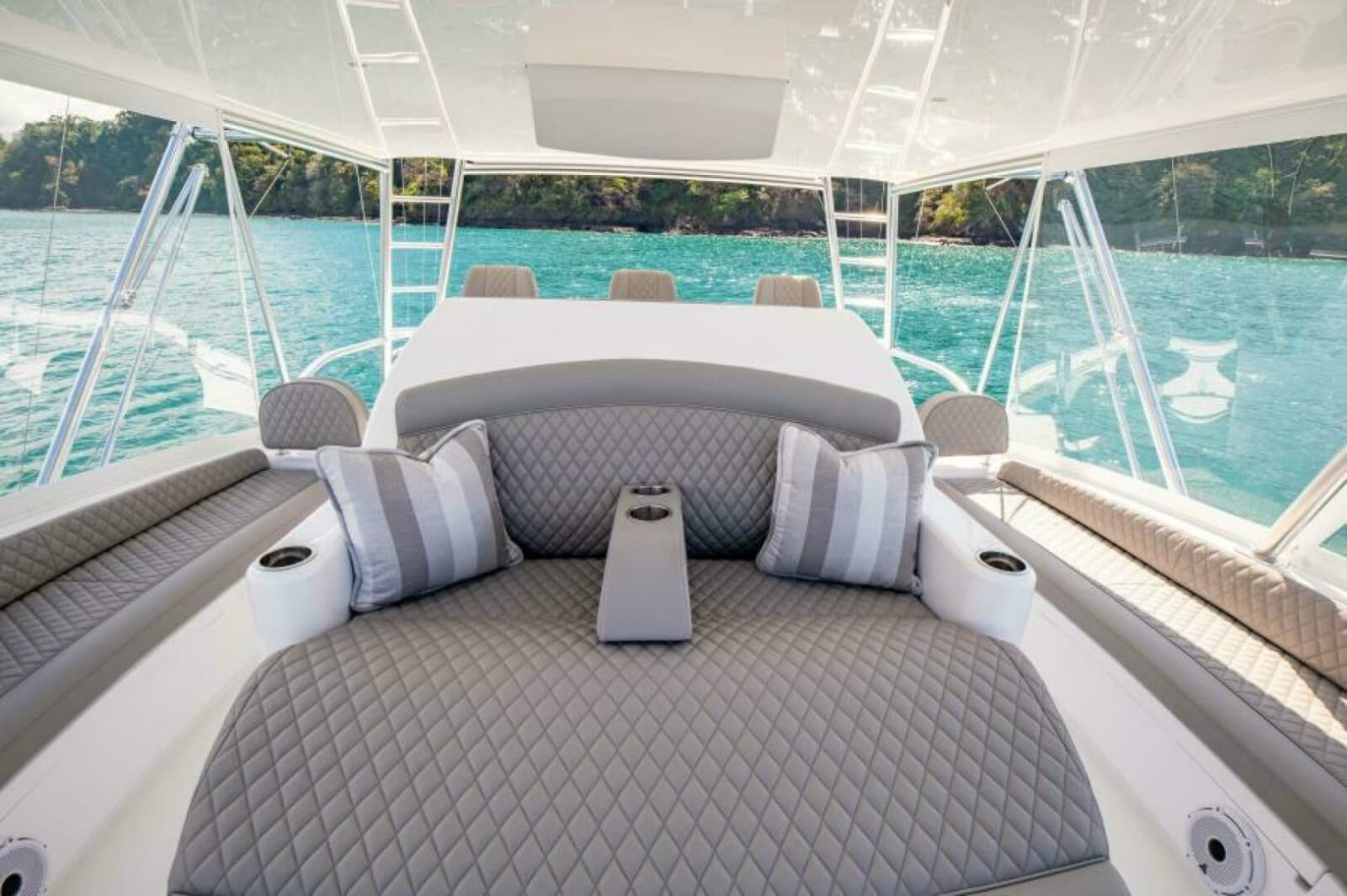 2023 Viking 64 Convertible - Photo 6