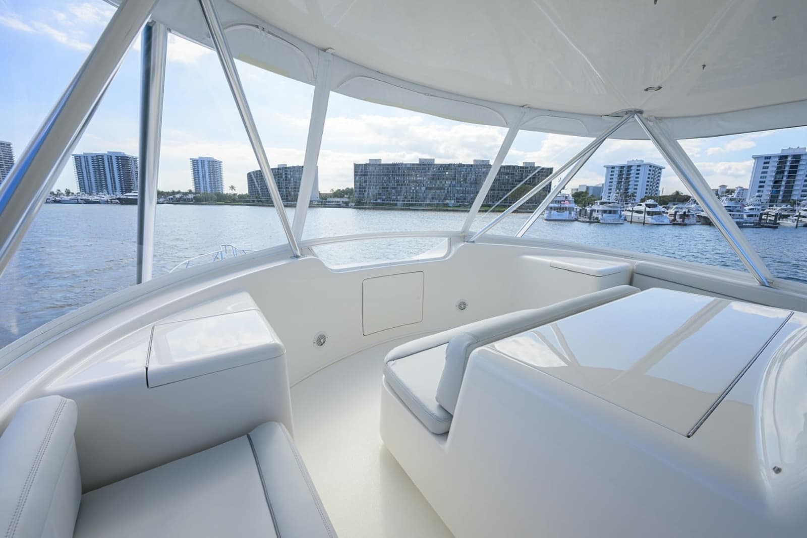 2008 Viking 68 Convertible - Photo 39