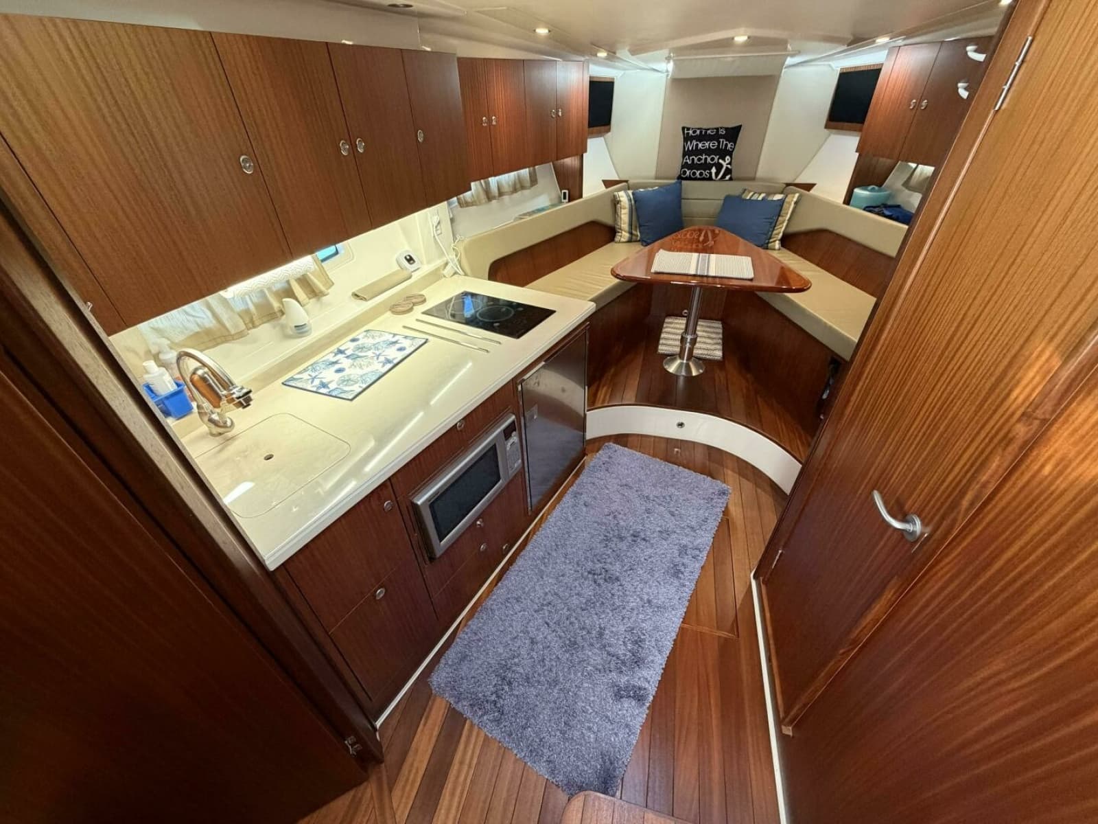 2014 Pursuit SC 365i - Photo 12
