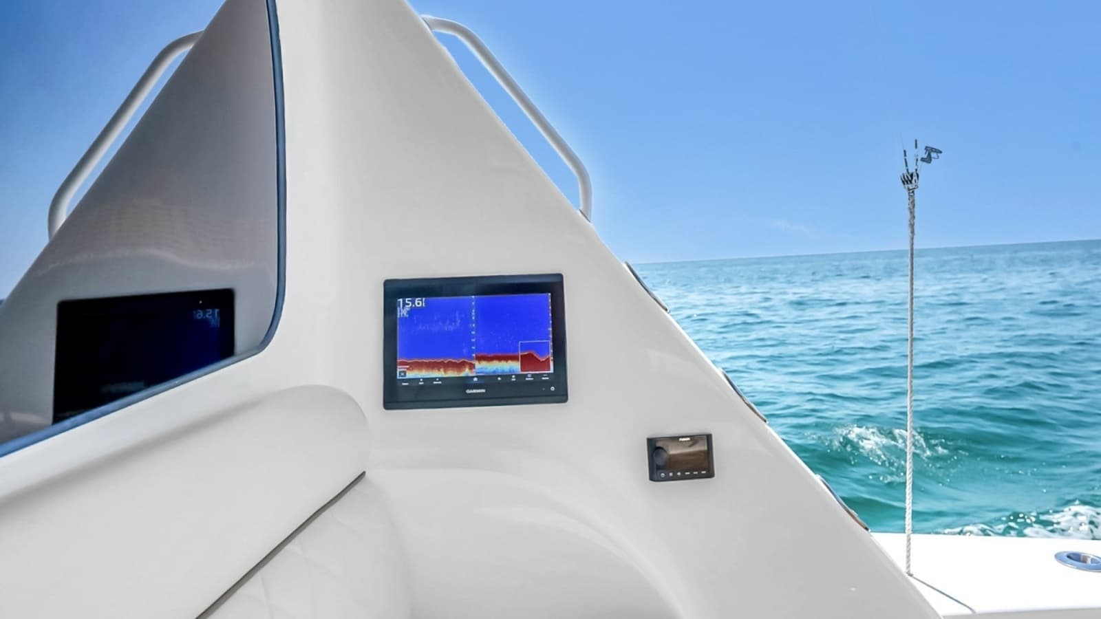 2021 Viking 48 Convertible - Photo 35