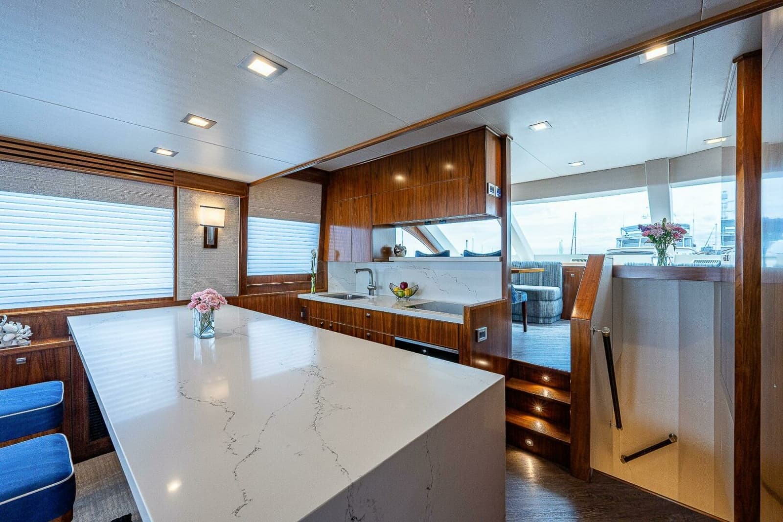 2017 Viking 75 Motoryacht - Photo 6