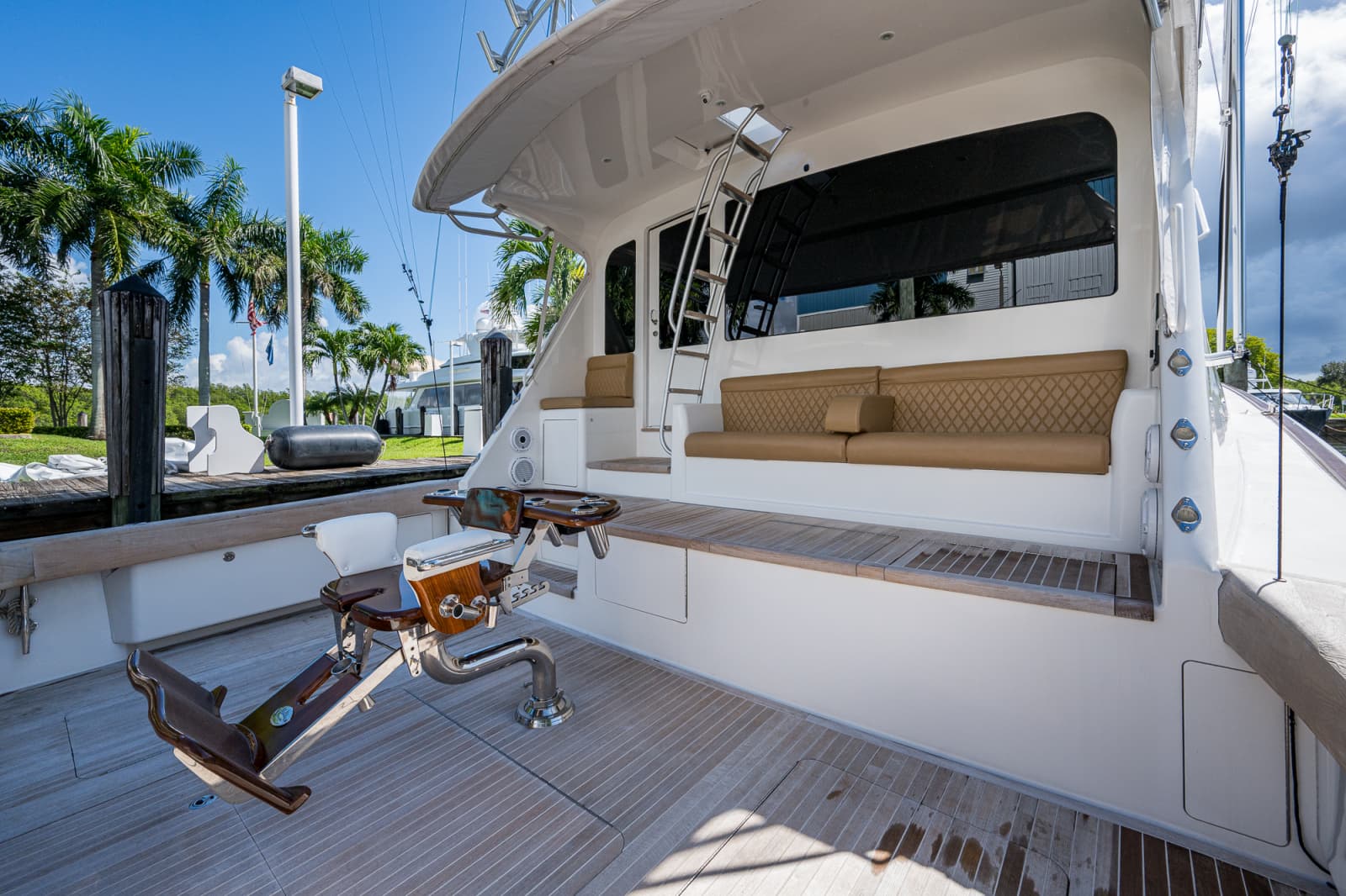 2011 Viking 76 Enclosed Bridge - Photo 3
