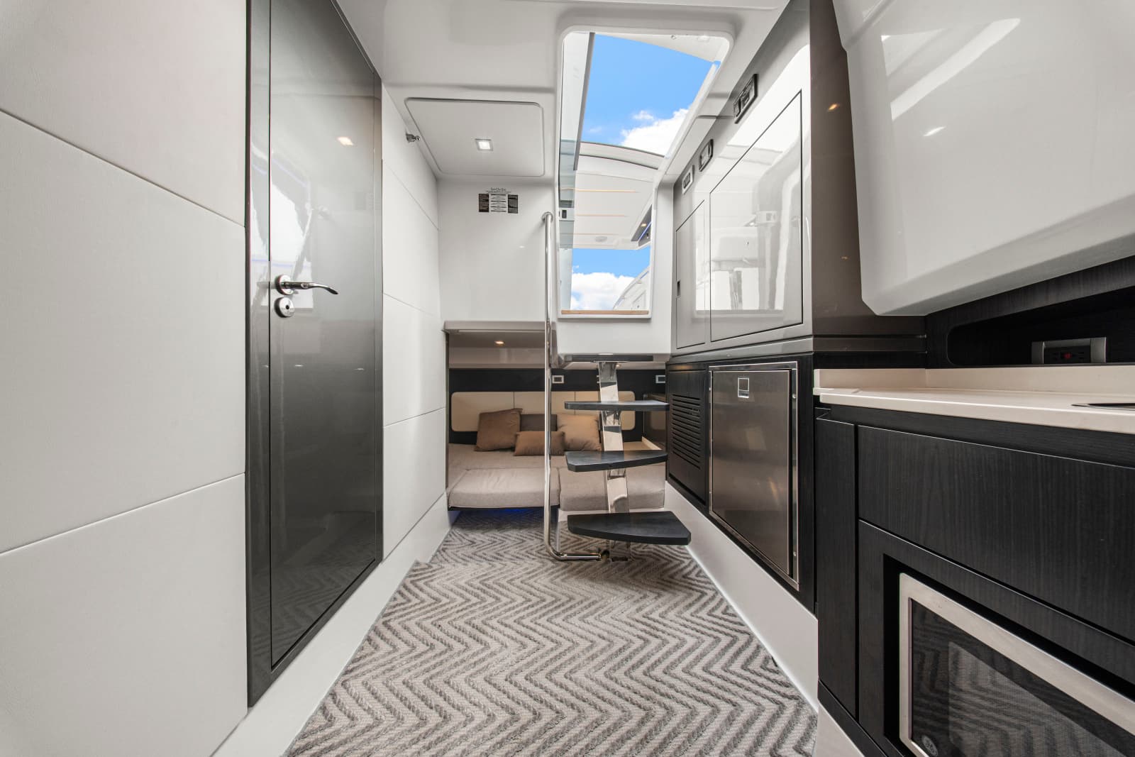 2025 Schaefer 375 HT - Photo 25