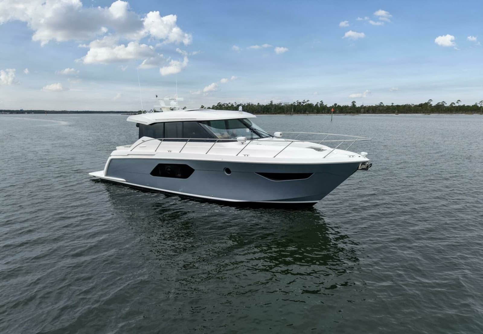 2019 Tiara Yachts C49 Coupe - Photo 97
