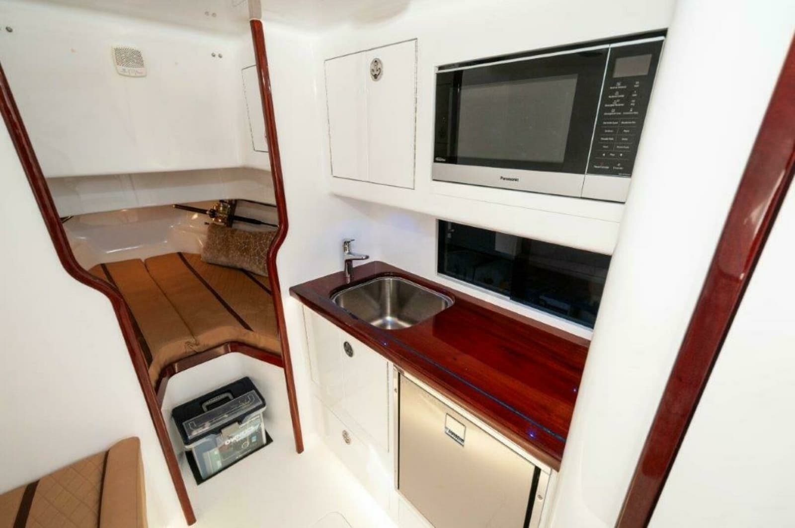 2024 Maverick Yachts Costa Rica 36 Walk Around - Photo 13