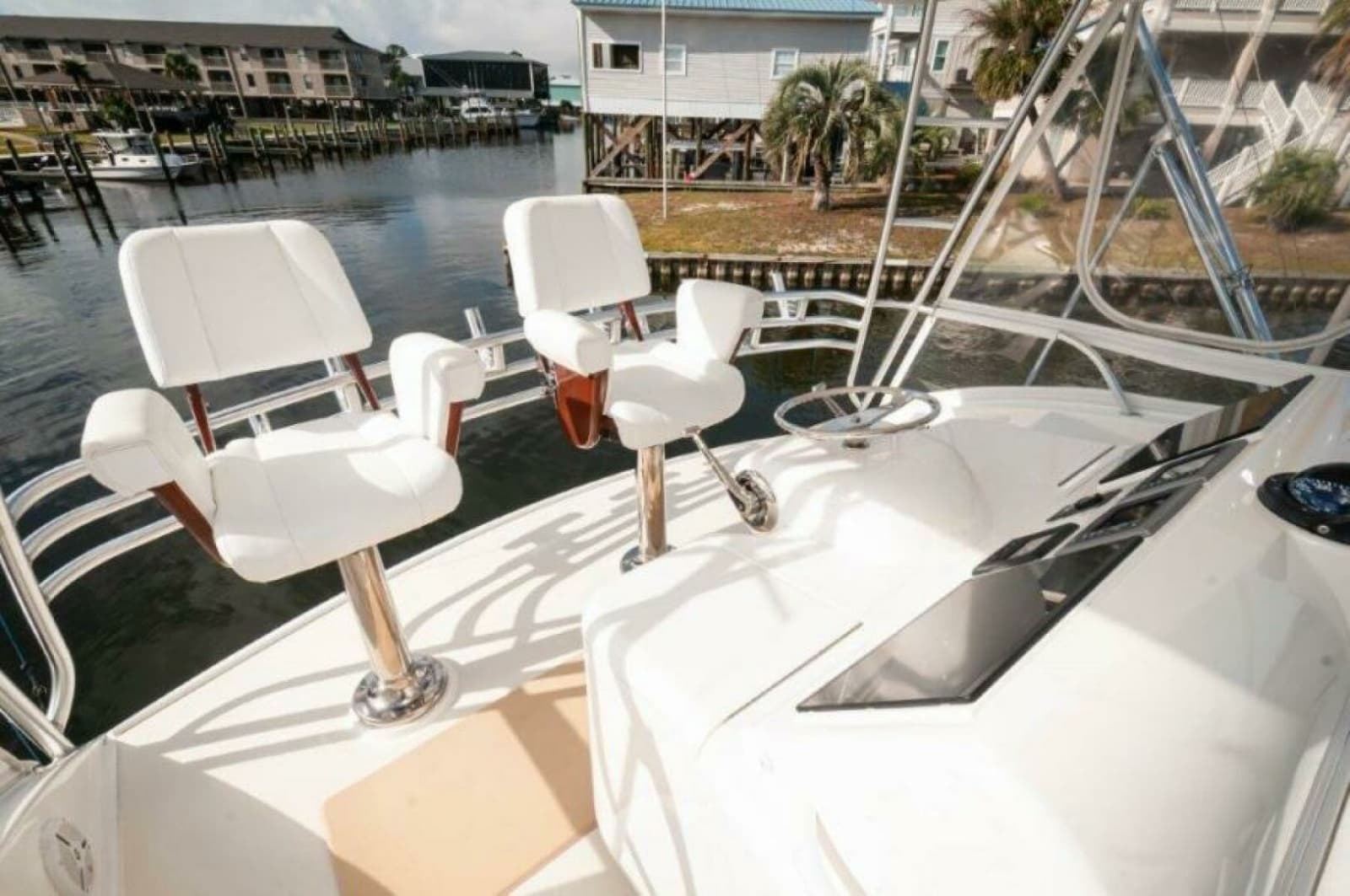 2012 Viking 42 Convertible - Photo 24