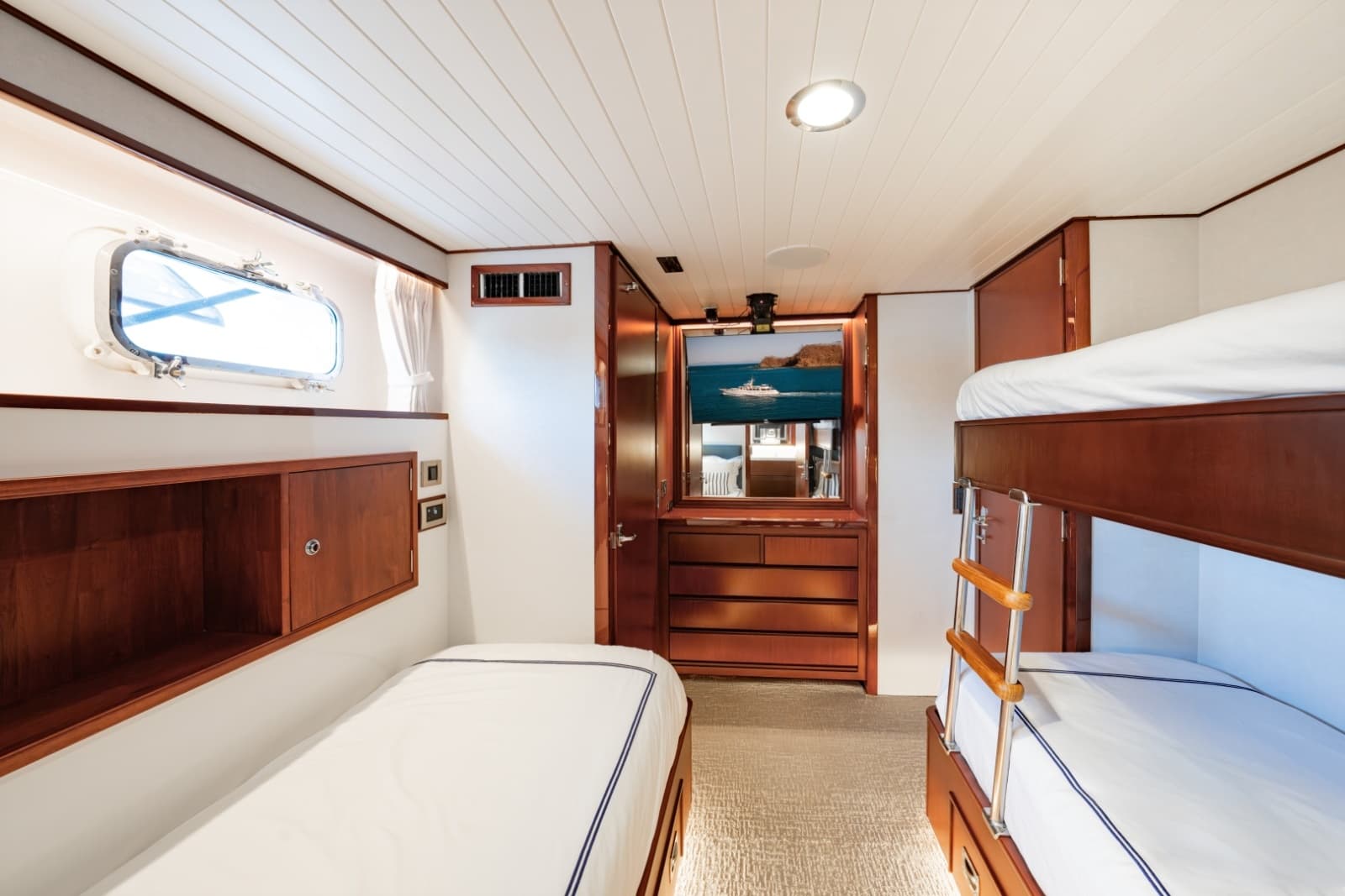 1971 Feadship 101 - Photo 73