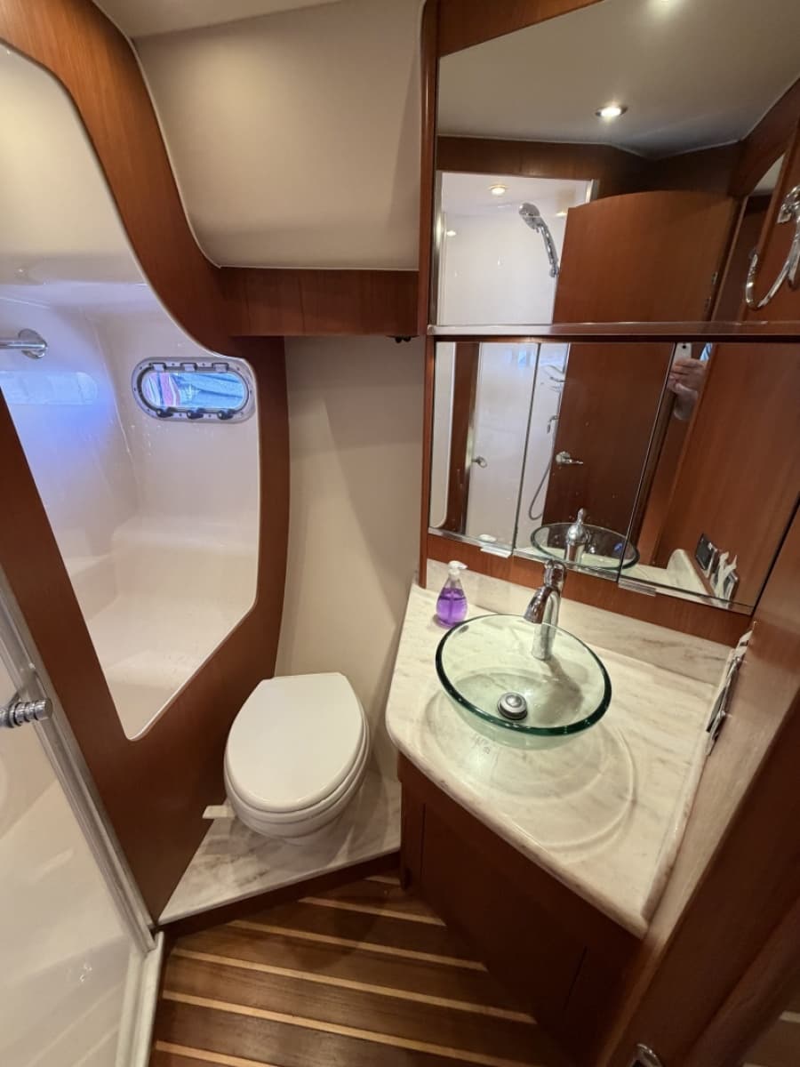 2013 Tiara Yachts 4500 Sovran - Photo 14