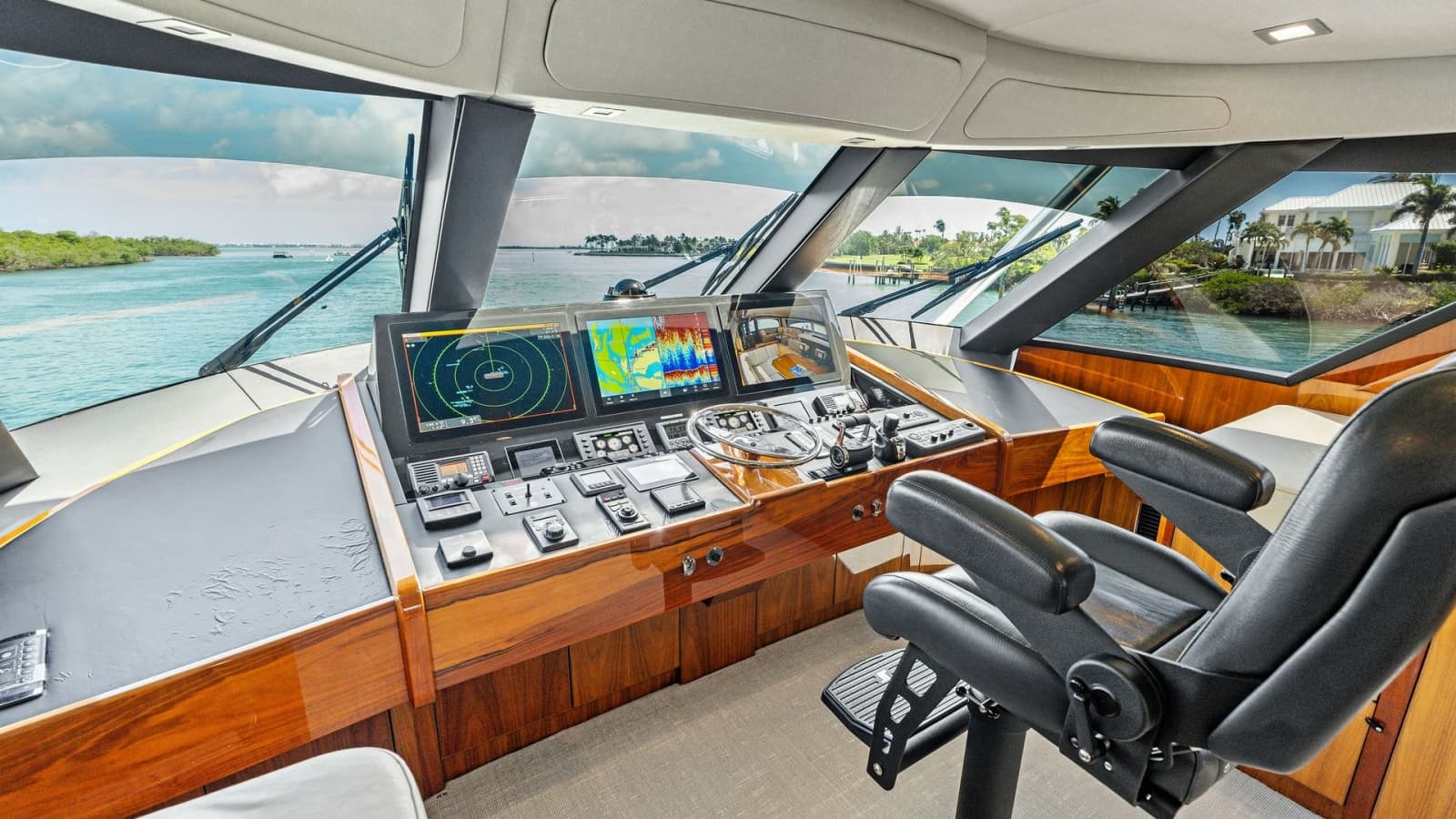 2016 Viking 80 Enclosed Bridge - Photo 87