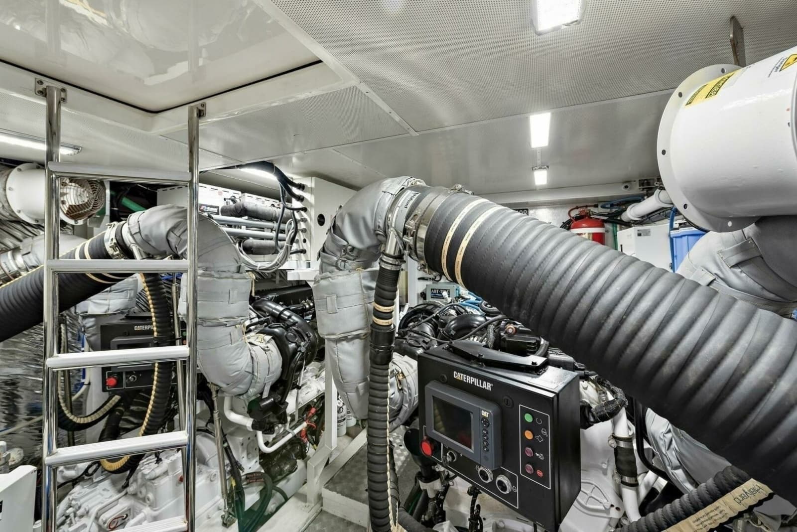 2015 Princess 72 Motoryacht - Photo 37