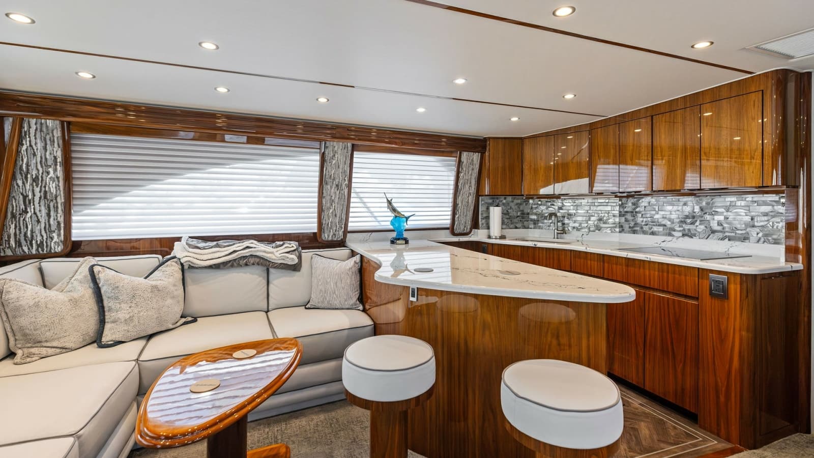 2024 Viking 54 Convertible - Photo 50