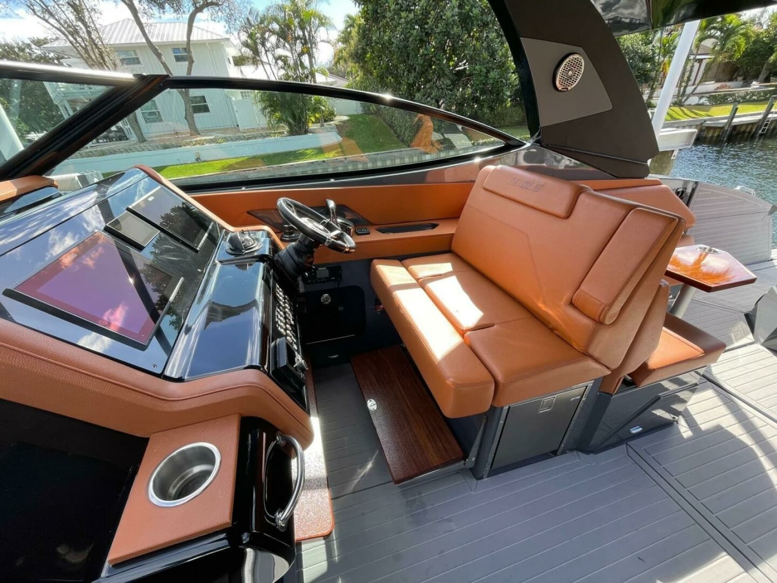 2023 Cruisers Yachts 38 GLS - Photo 41