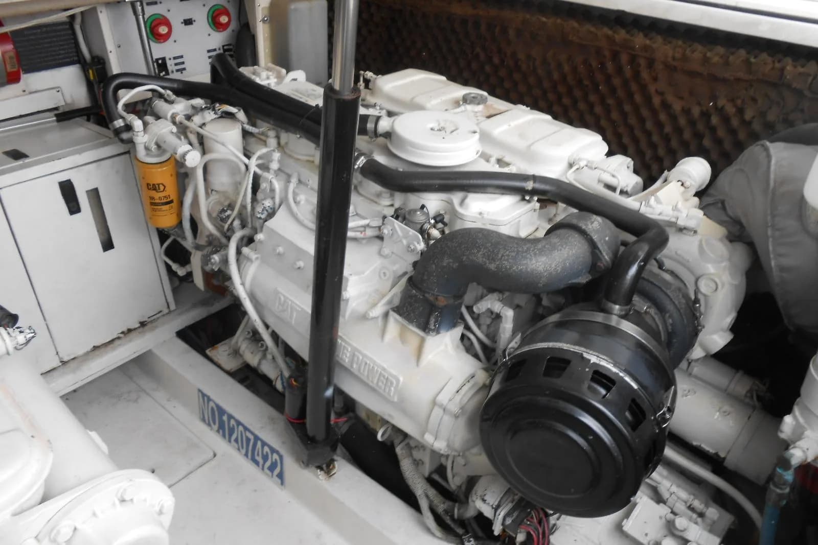 2004 Topaz 32 Express - Photo 28