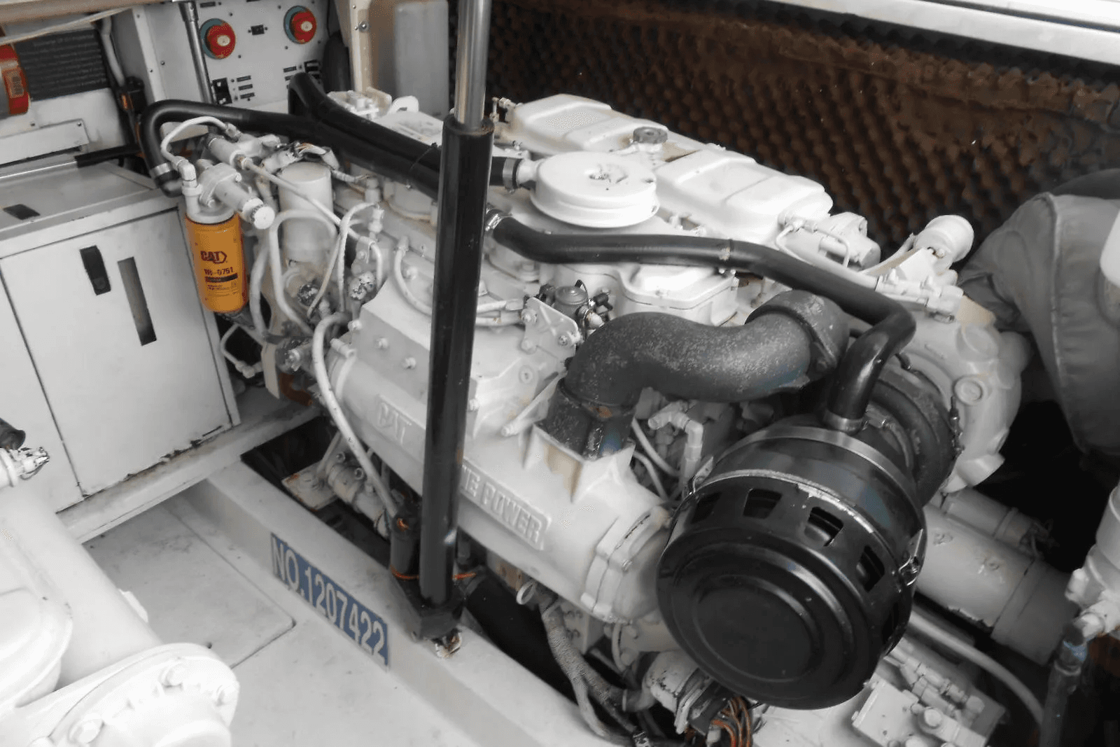 2004 Topaz 32 Express - Photo 28