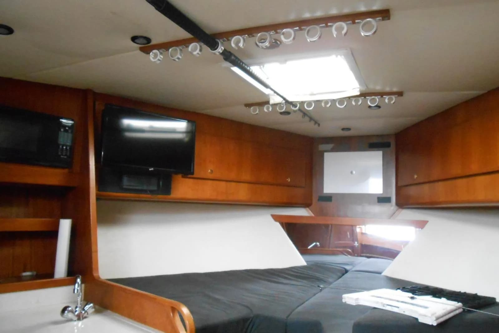 2004 Topaz 32 Express - Photo 20