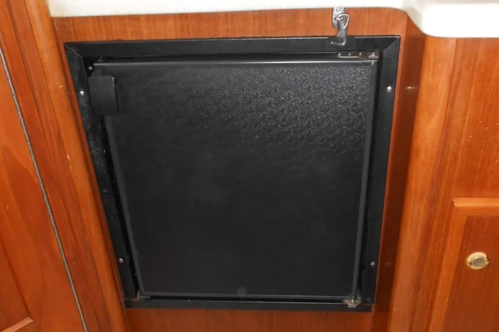 2004 Topaz 32 Express - Photo 10
