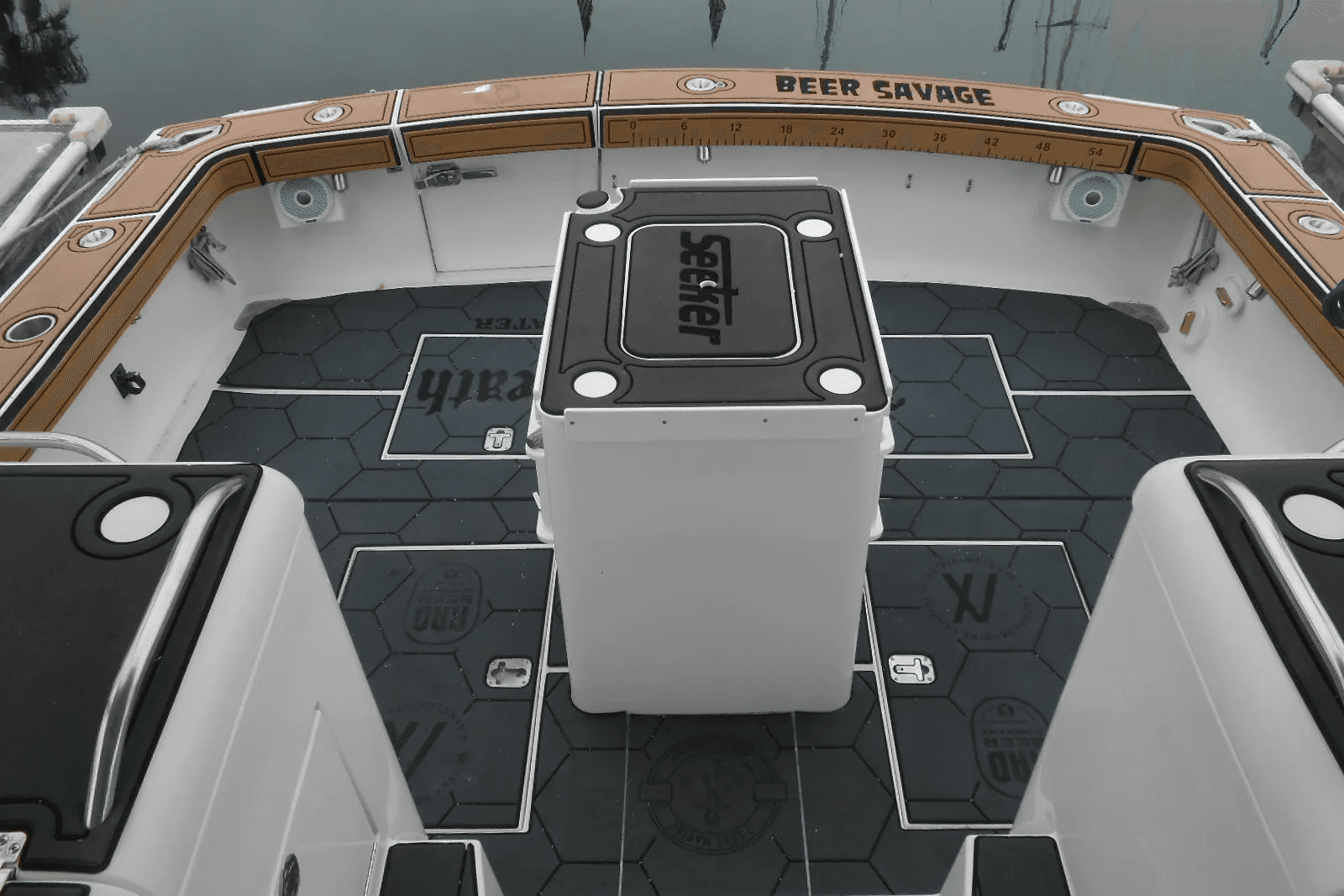 2004 Topaz 32 Express - Photo 12