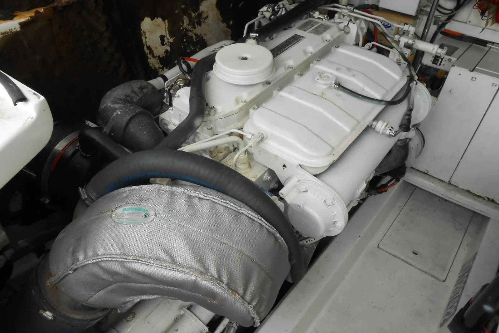 2004 Topaz 32 Express - Photo 27