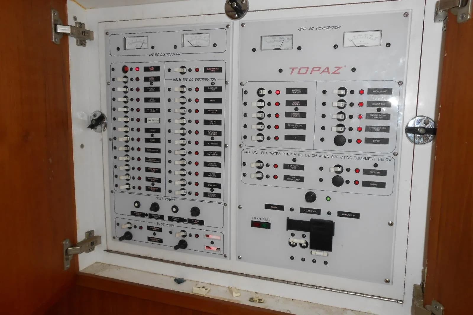 2004 Topaz 32 Express - Photo 8