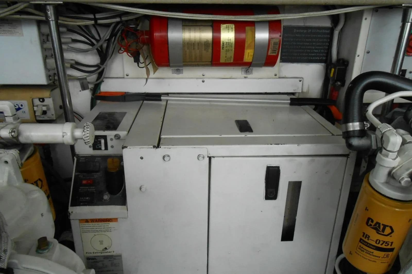 2004 Topaz 32 Express - Photo 26