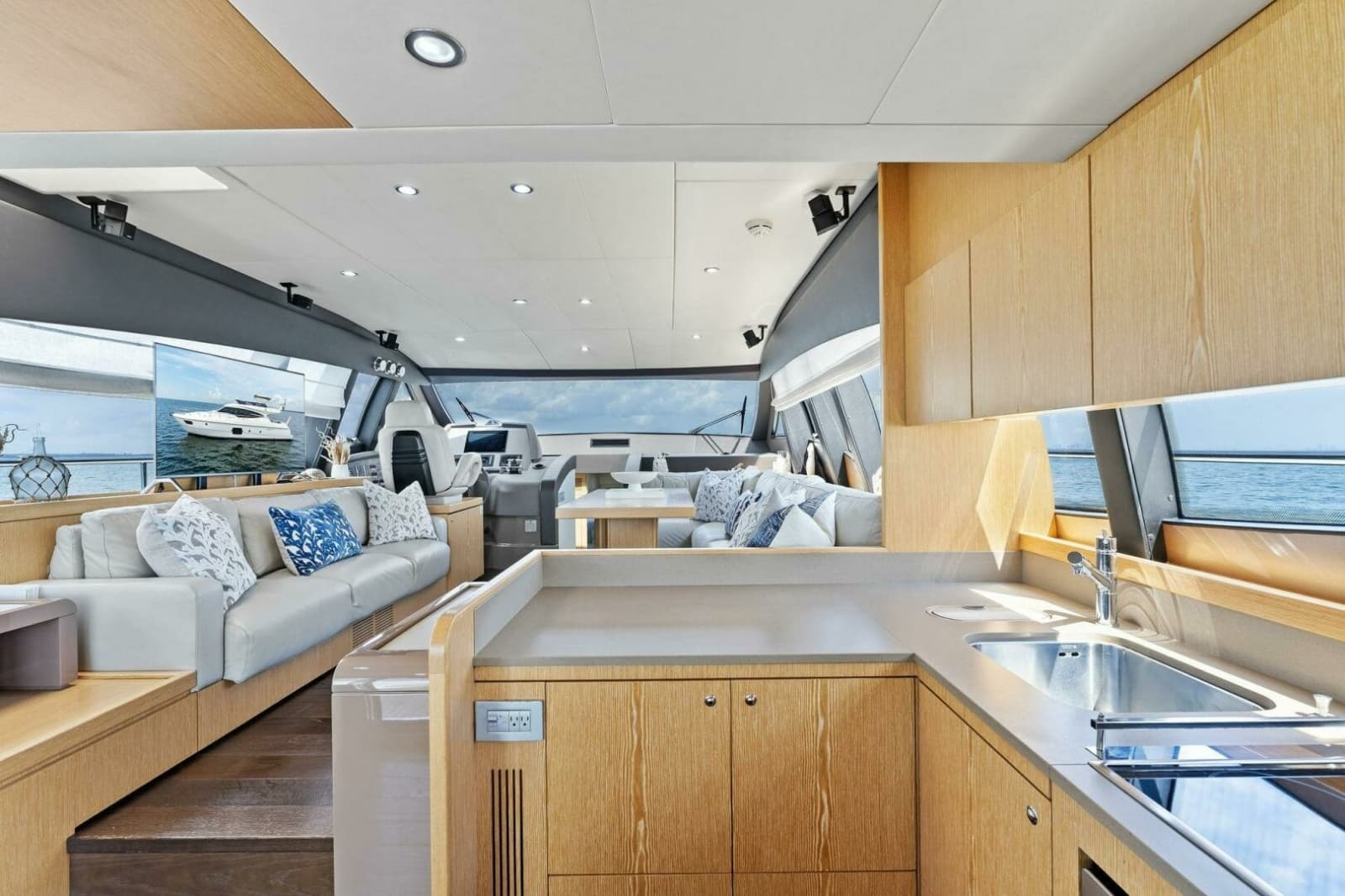 2013 Ferretti Yachts 620 - Photo 12