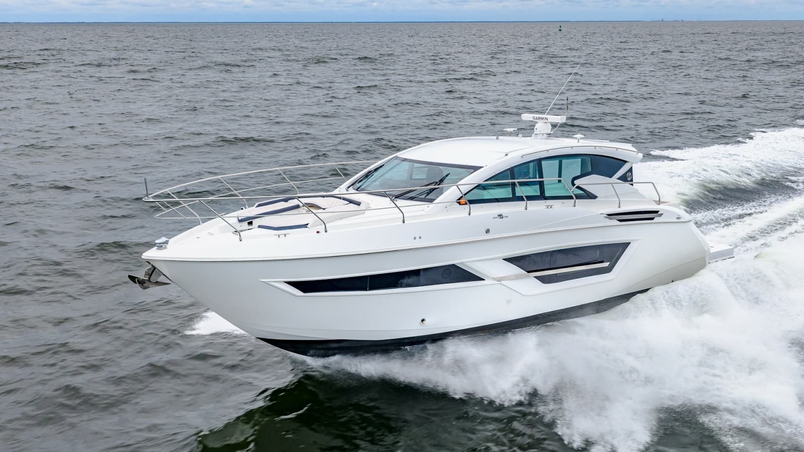 2019 Cruisers Yachts Cantius 46 - Photo 102
