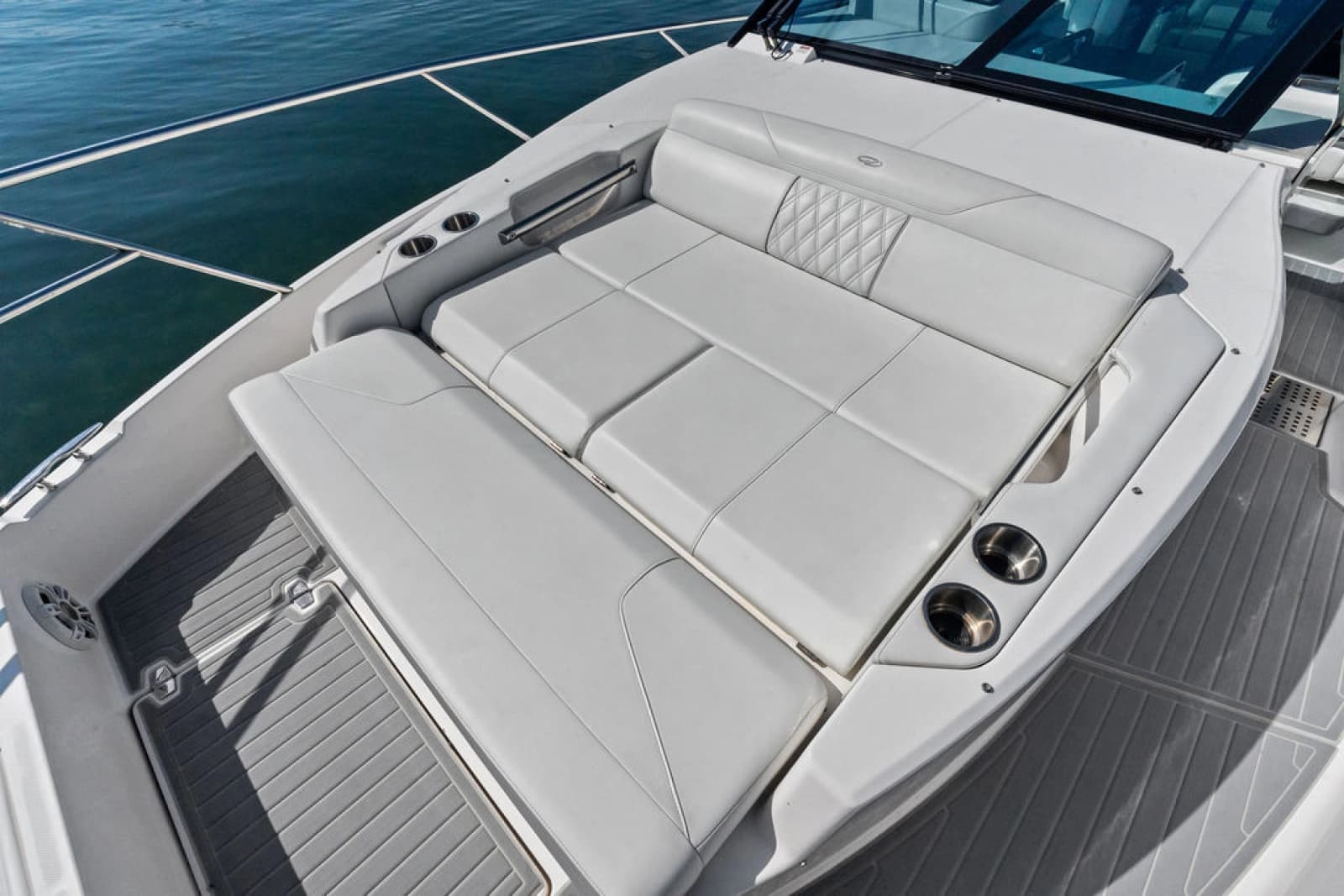 2024 Regal 36 XO - Photo 28