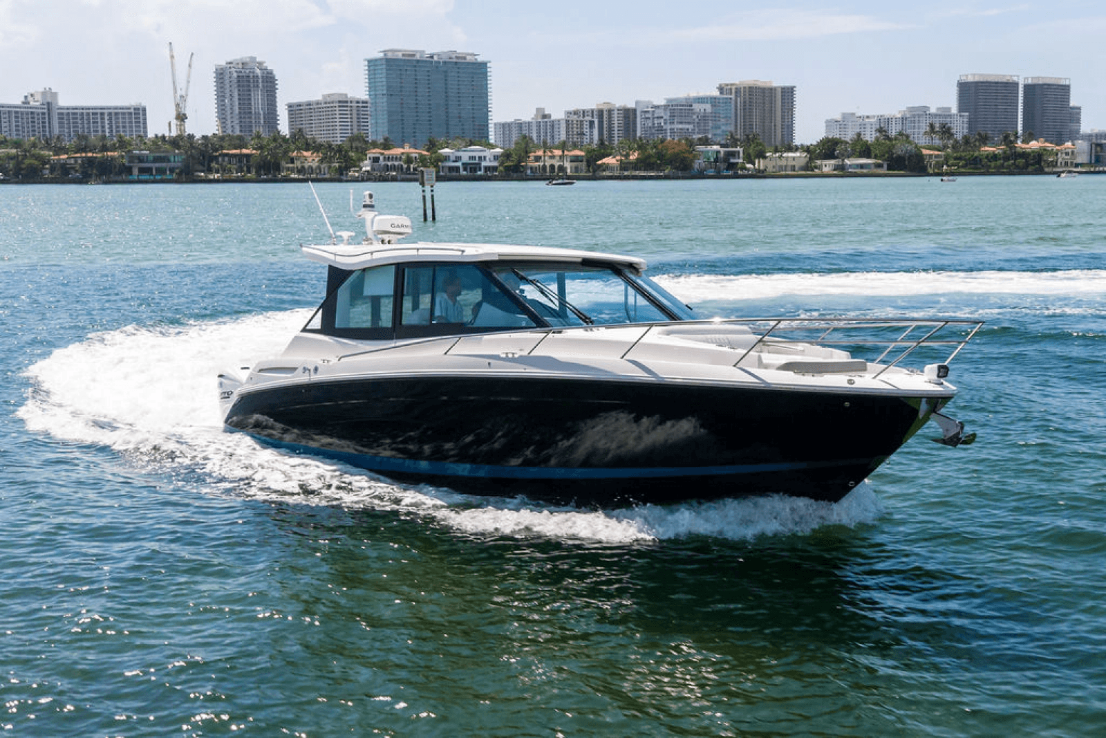 2024 Regal 36 XO - Photo 3