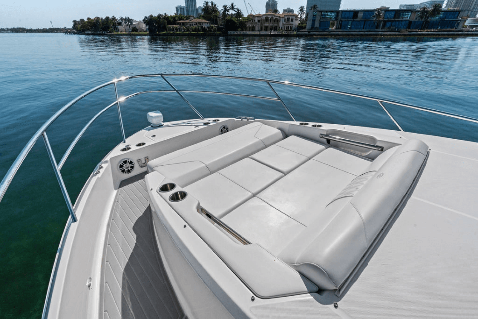 2024 Regal 36 XO - Photo 27