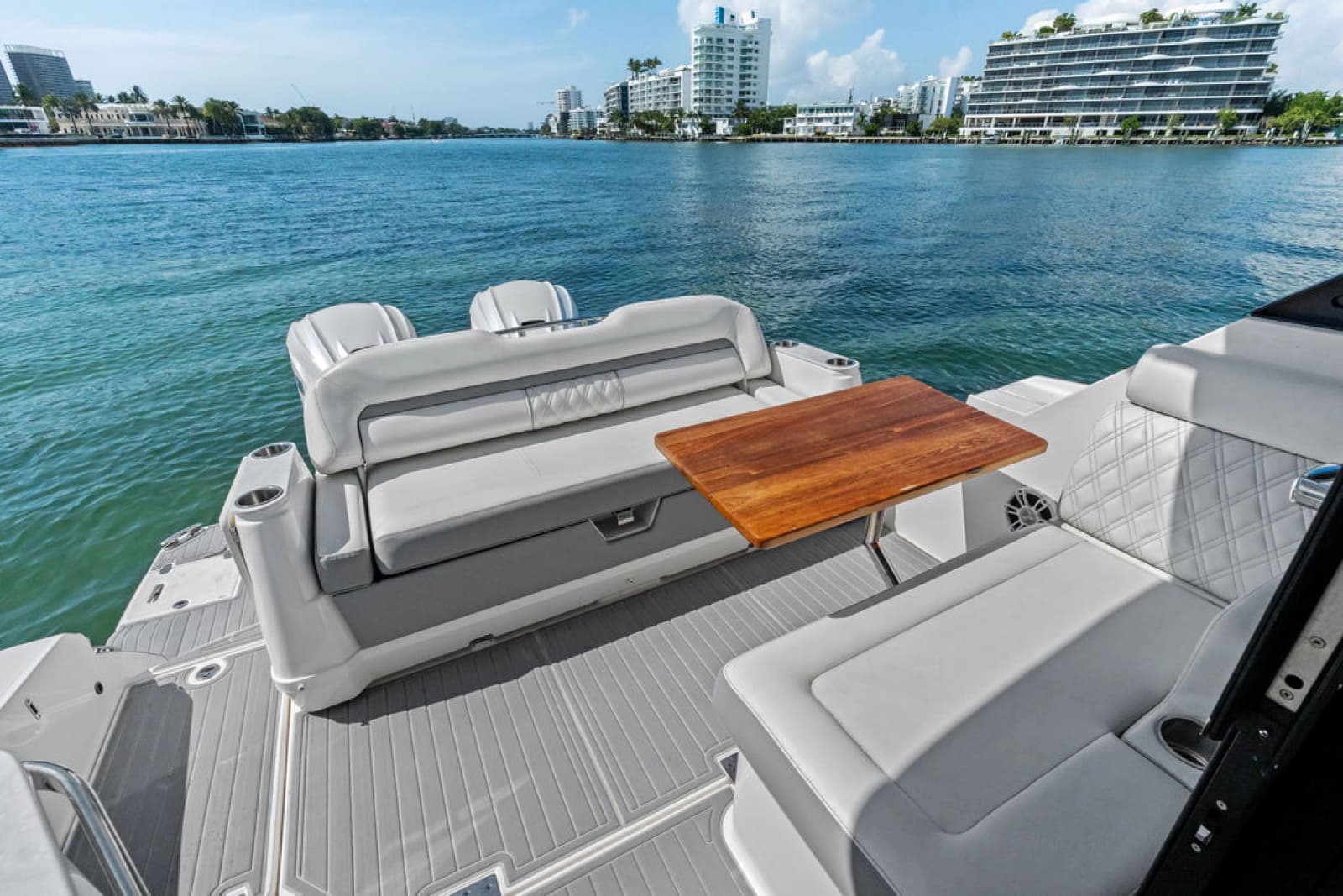 2024 Regal 36 XO - Photo 12
