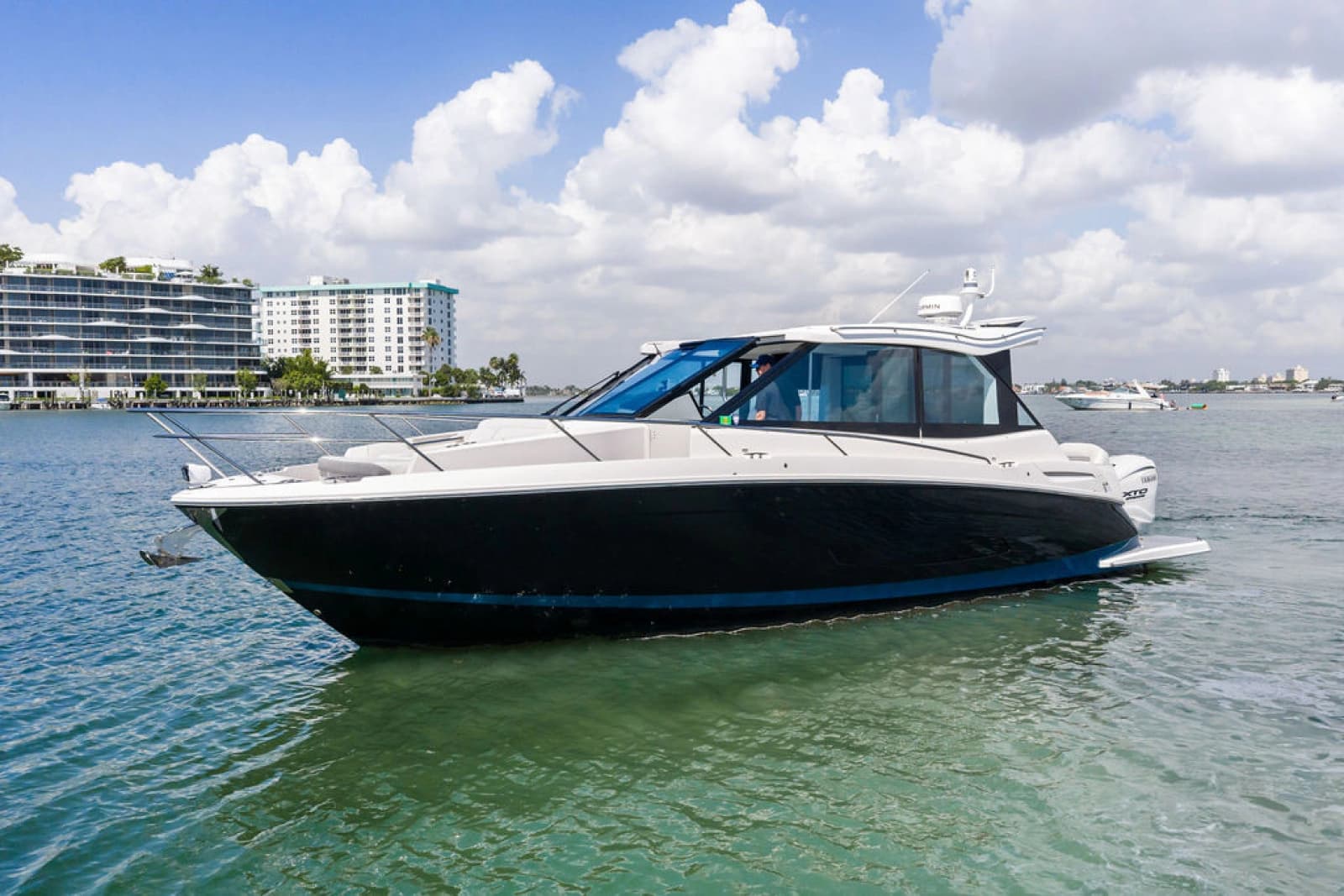 2024 Regal 36 XO - Photo 5